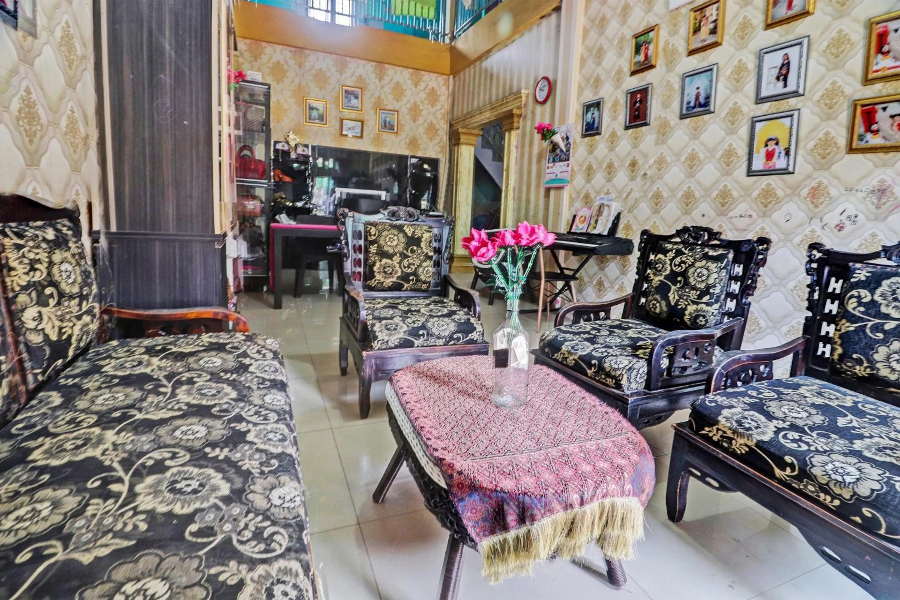 Lobby or reception in Hotel O Rania Kost Simpang Rimbo