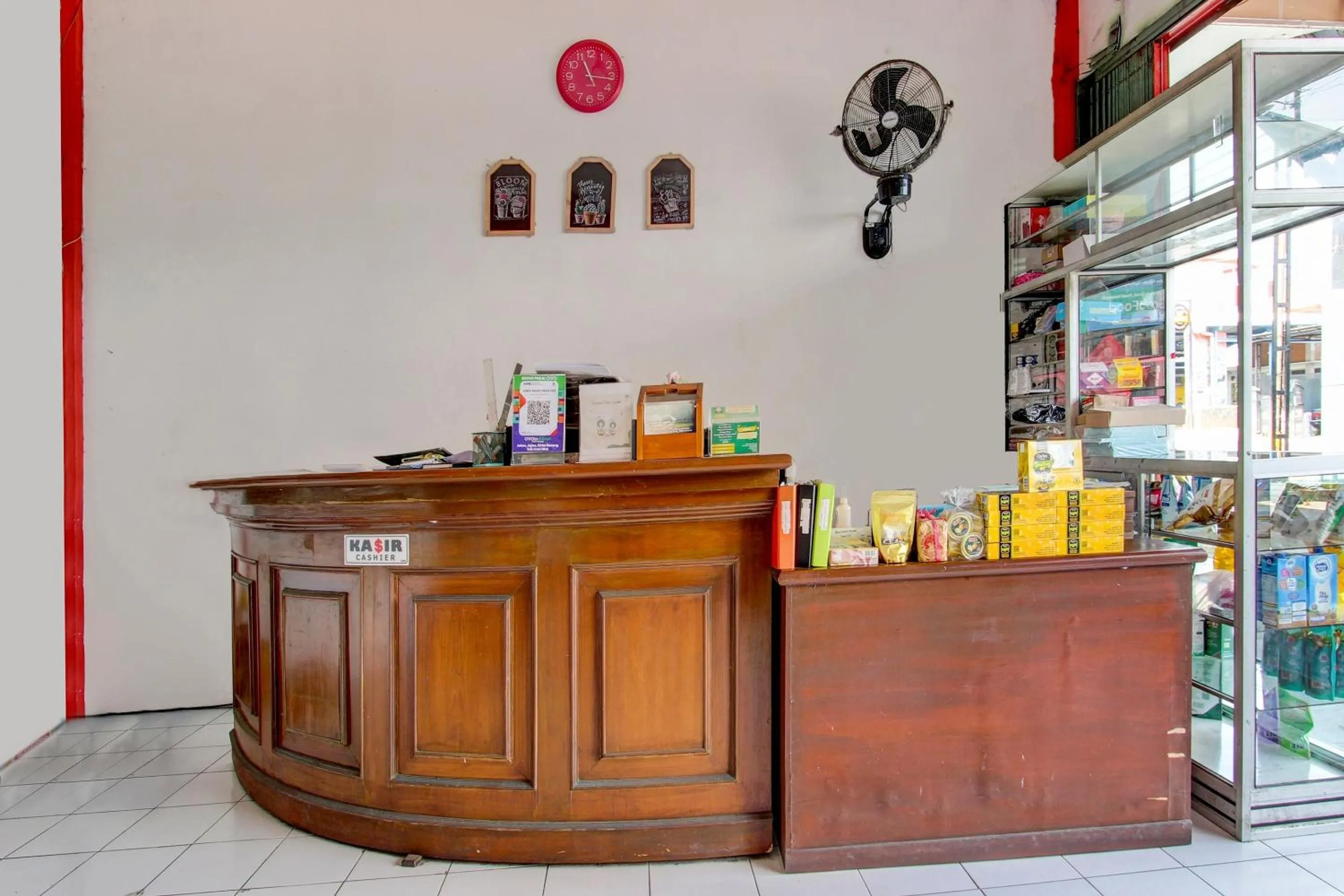 Lobby or reception in SPOT ON 92886 Pondok Kopi Homestay Syariah