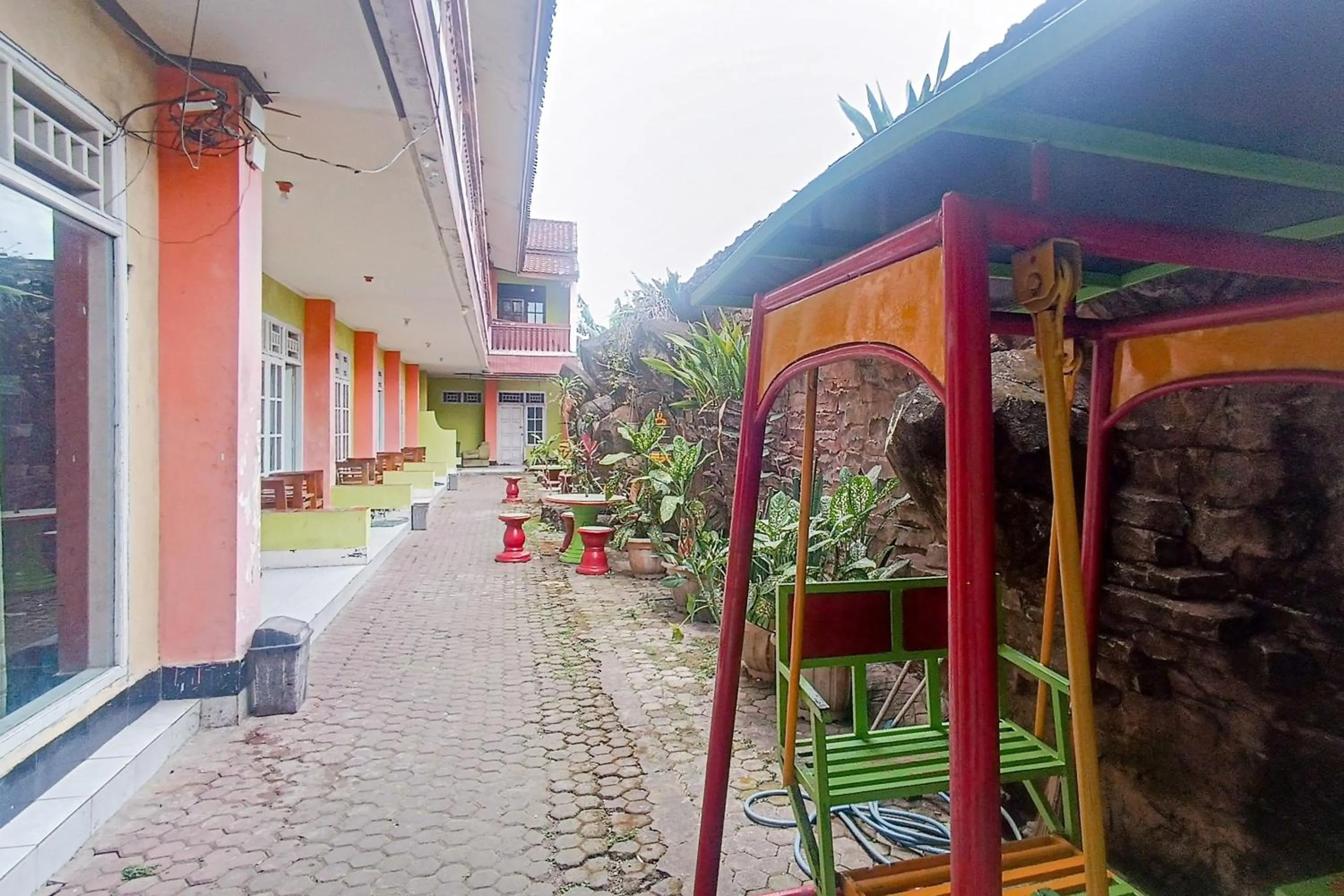 Facade/entrance in Hotel Dienda Hayu