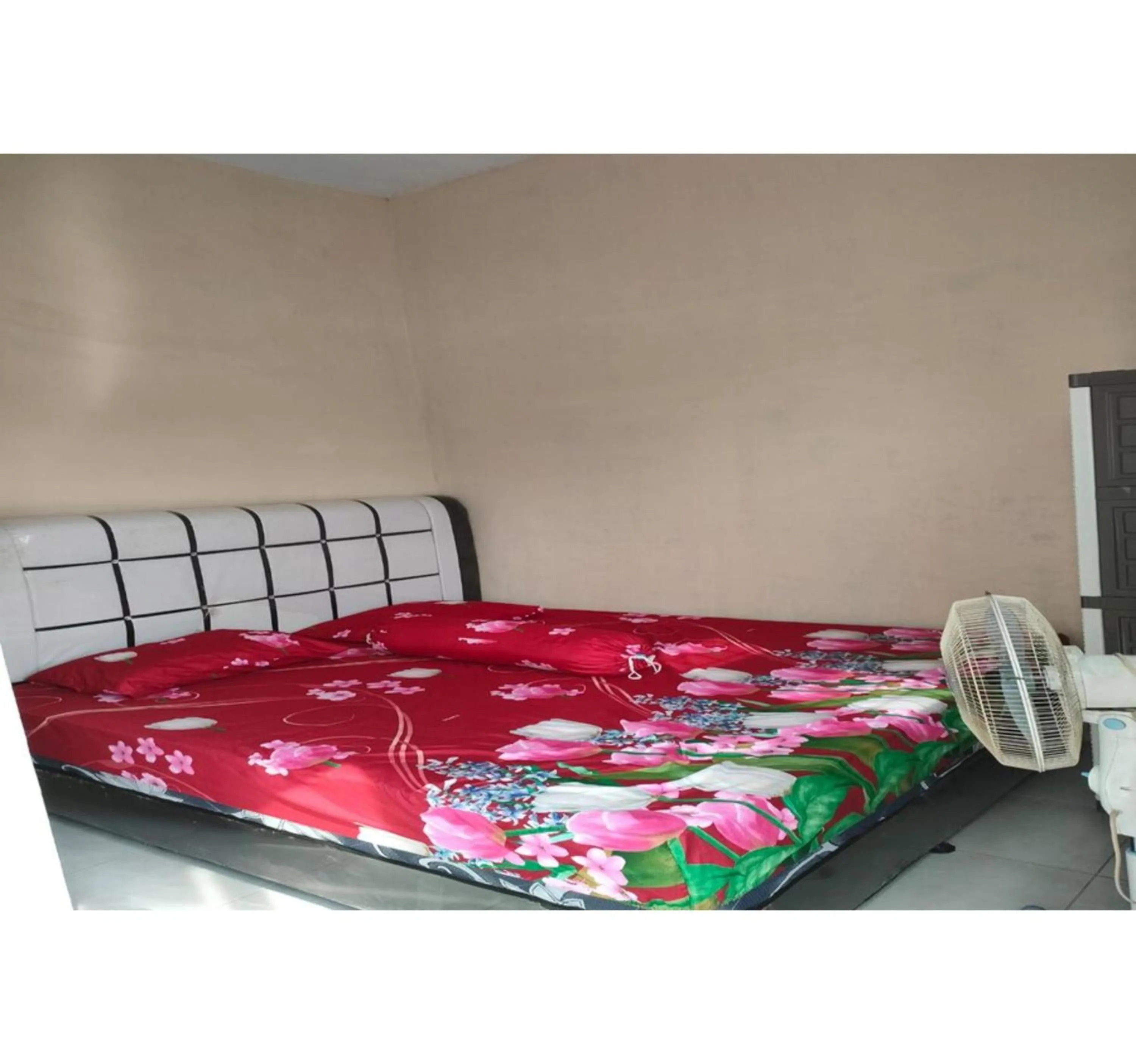 Bedroom, Bed in Hotel O Nany Ayahanda Syariah