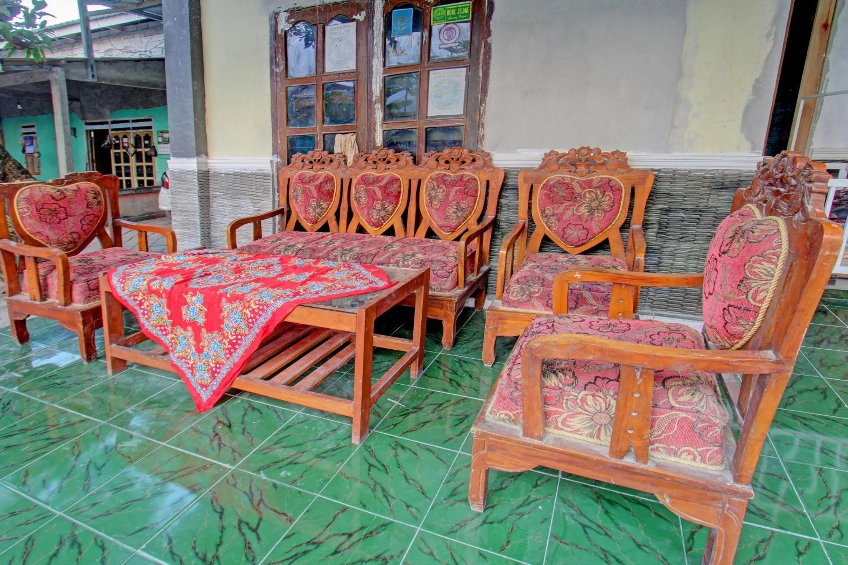 Lobby or reception in Hotel O Penginapan 3 Bersaudara Near Pasar Sengkol