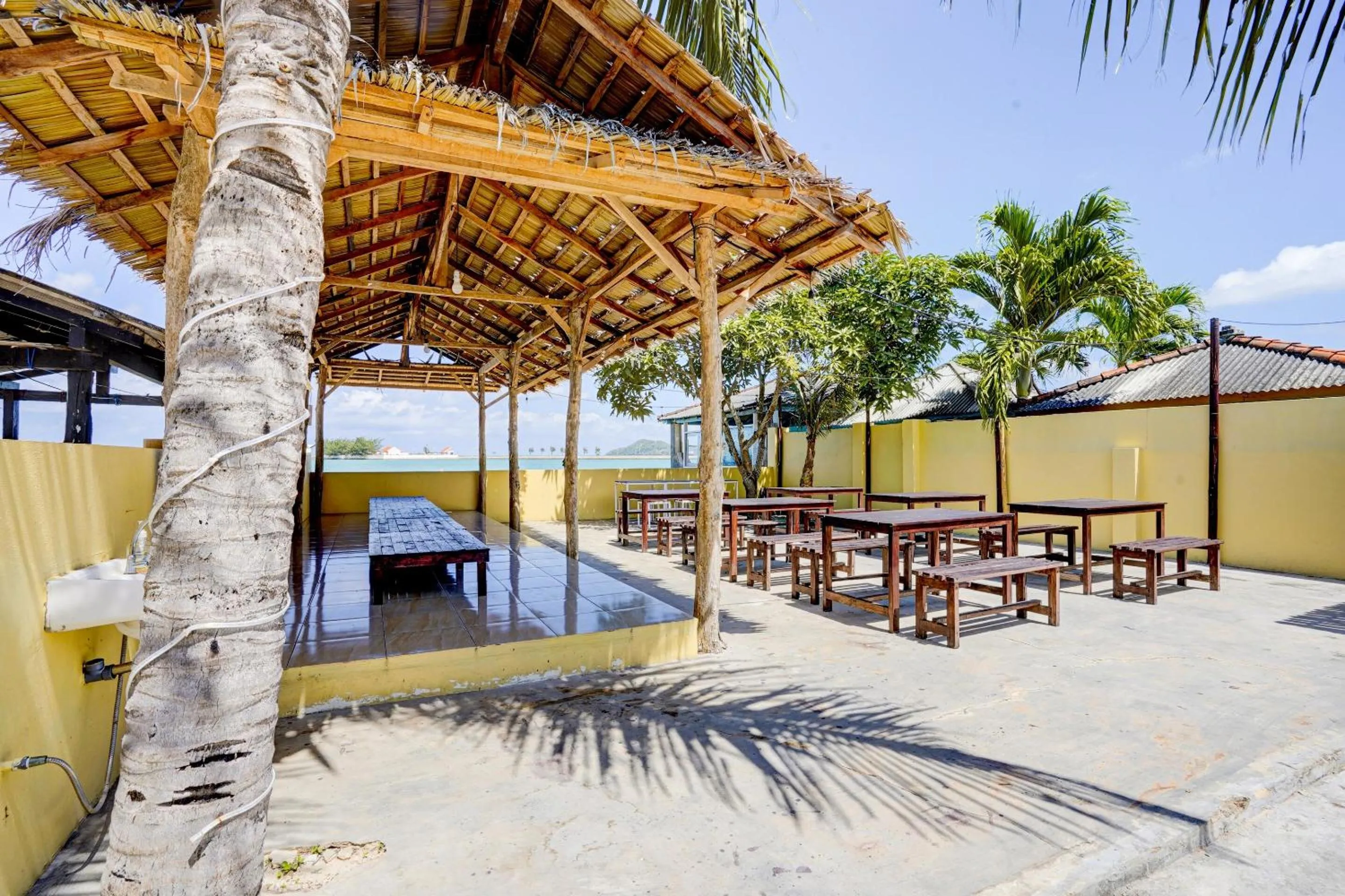 Lobby or reception in Hotel O Senja Syariah