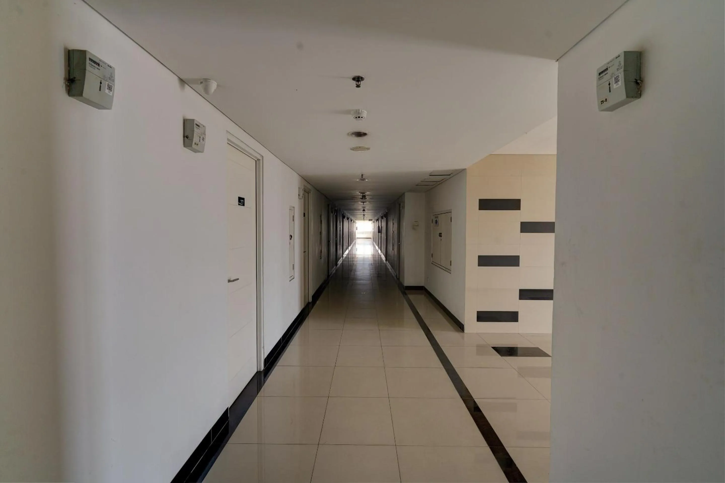 Lobby or reception in Collection O 92870 Apartement Grand Sentraland Karawang By Ipul