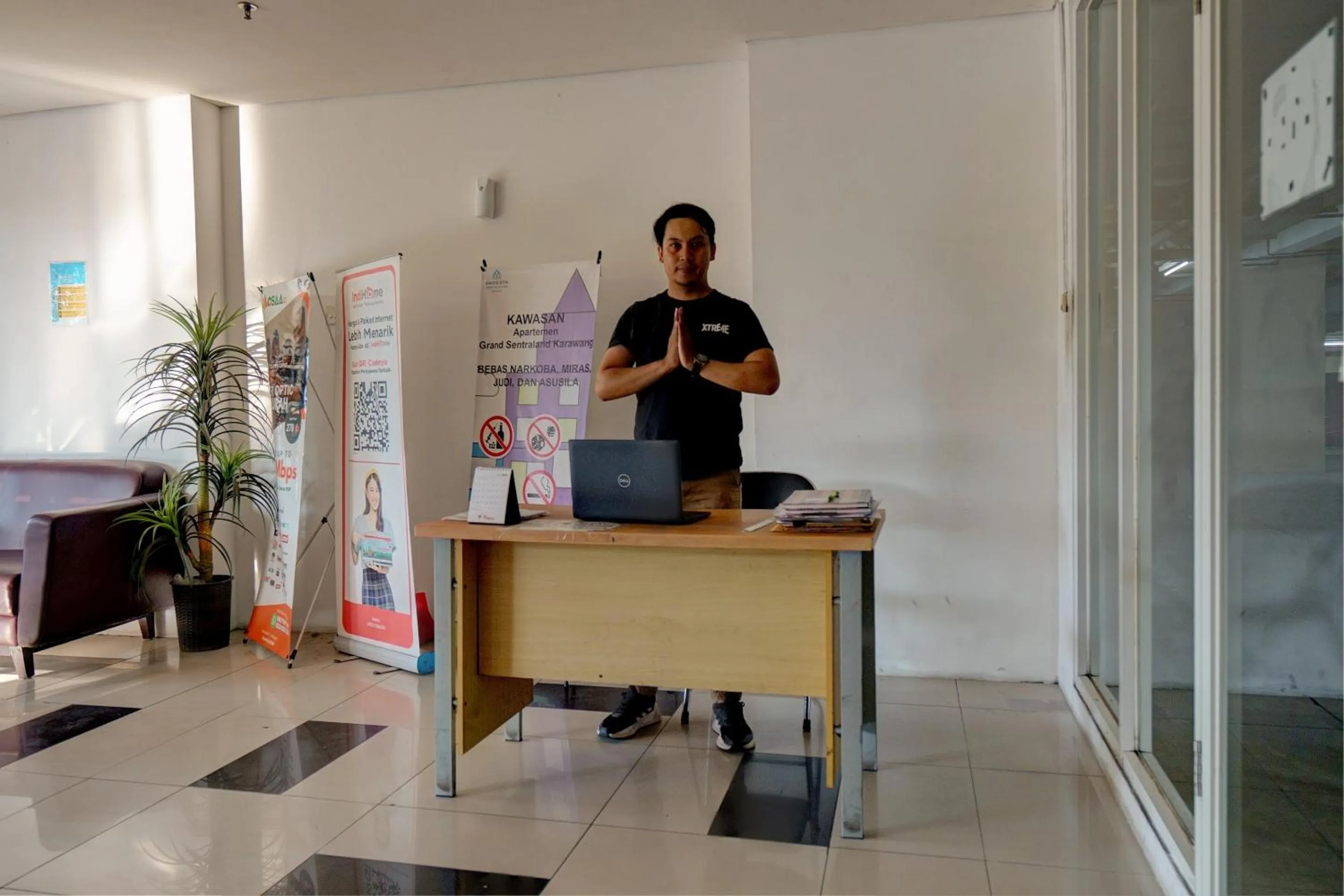 Lobby or reception in Collection O 92870 Apartement Grand Sentraland Karawang By Ipul