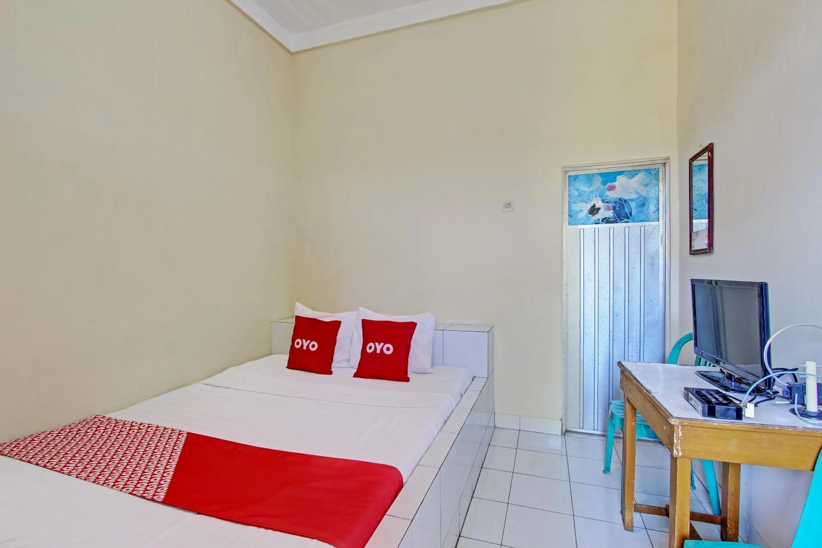 Bedroom, Bed in OYO 92884 Agustha Homestay