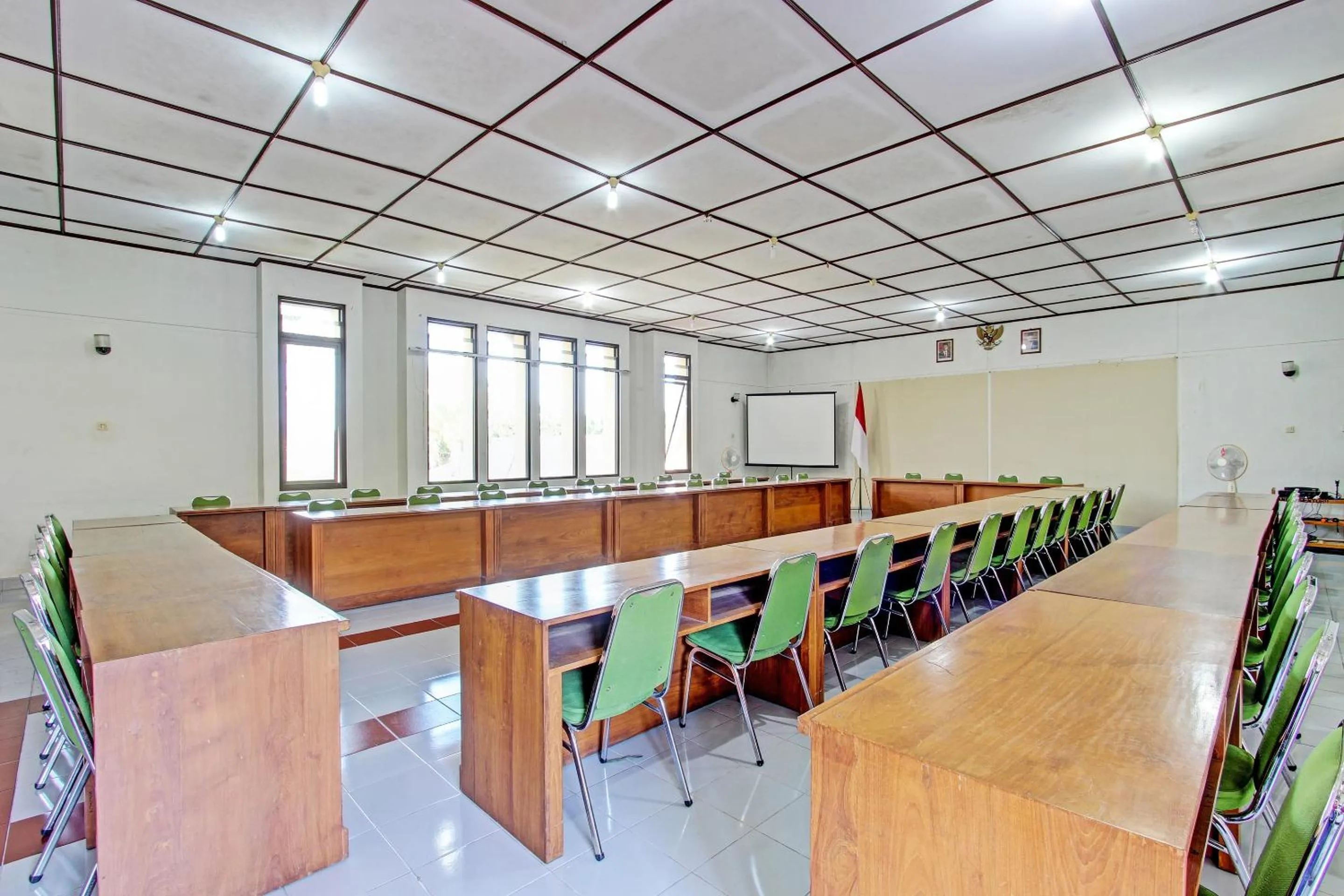 Lobby or reception in Hotel O Satriafi 2 Hotel