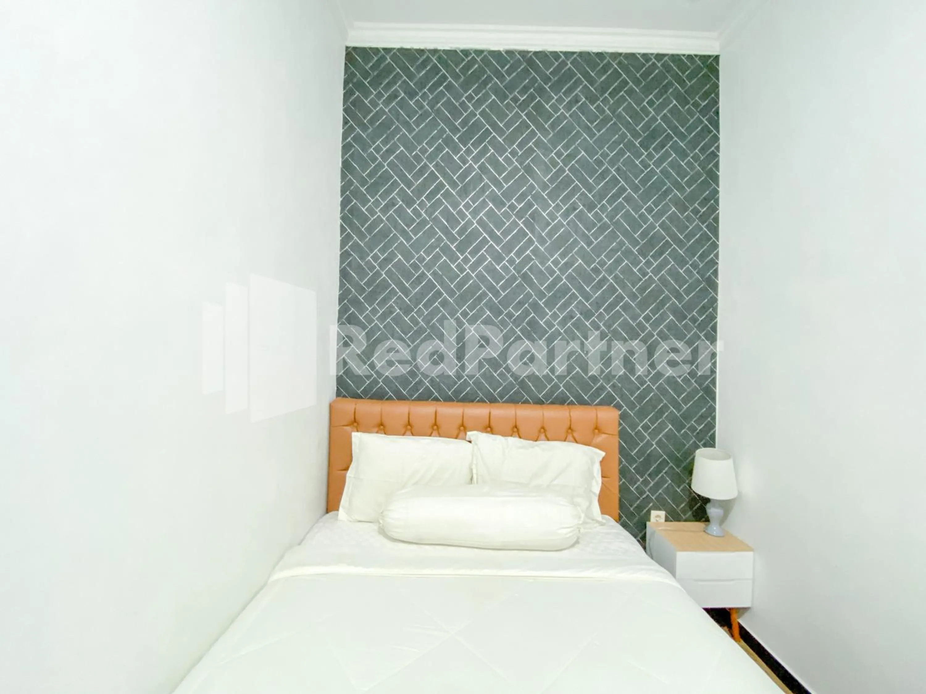 Bedroom, Bed in House n Coffee 55 Temanggung RedPartner