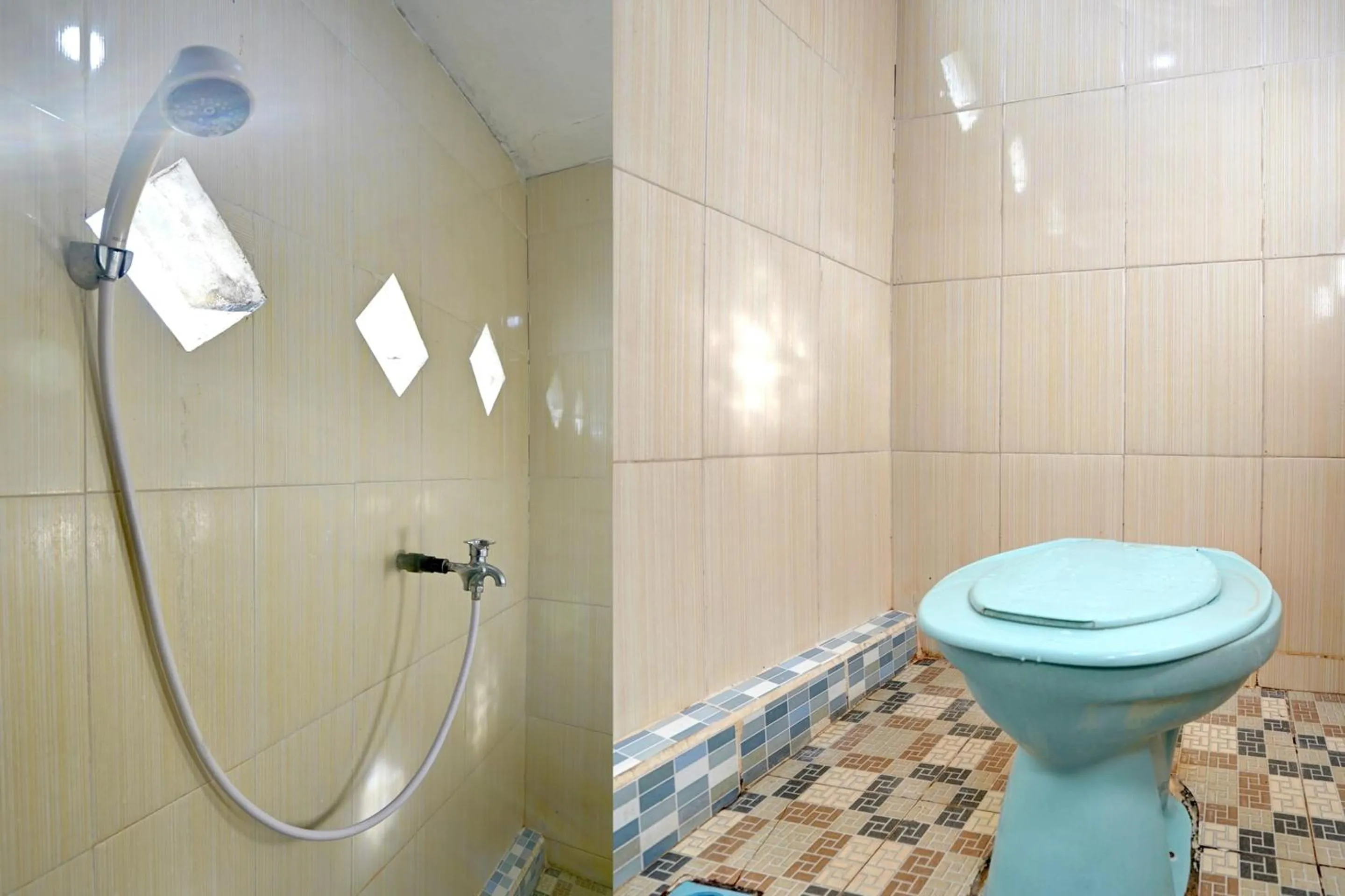 Bathroom in Collection O 92897 Hotel Intan Near Kantor Syahbandar Bawean