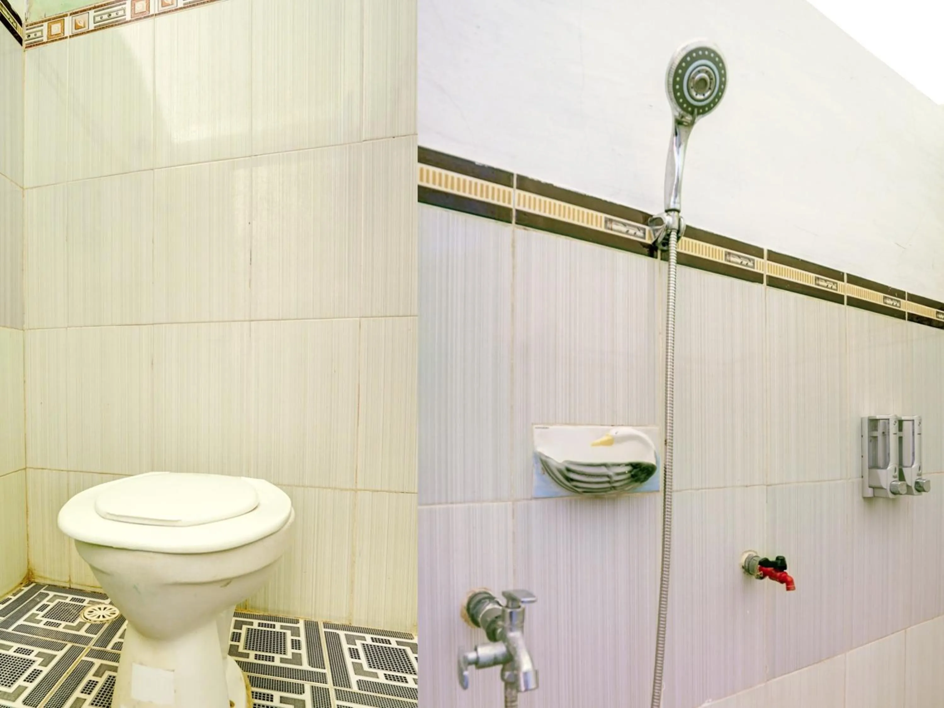 Bathroom in Collection O 92897 Hotel Intan Near Kantor Syahbandar Bawean