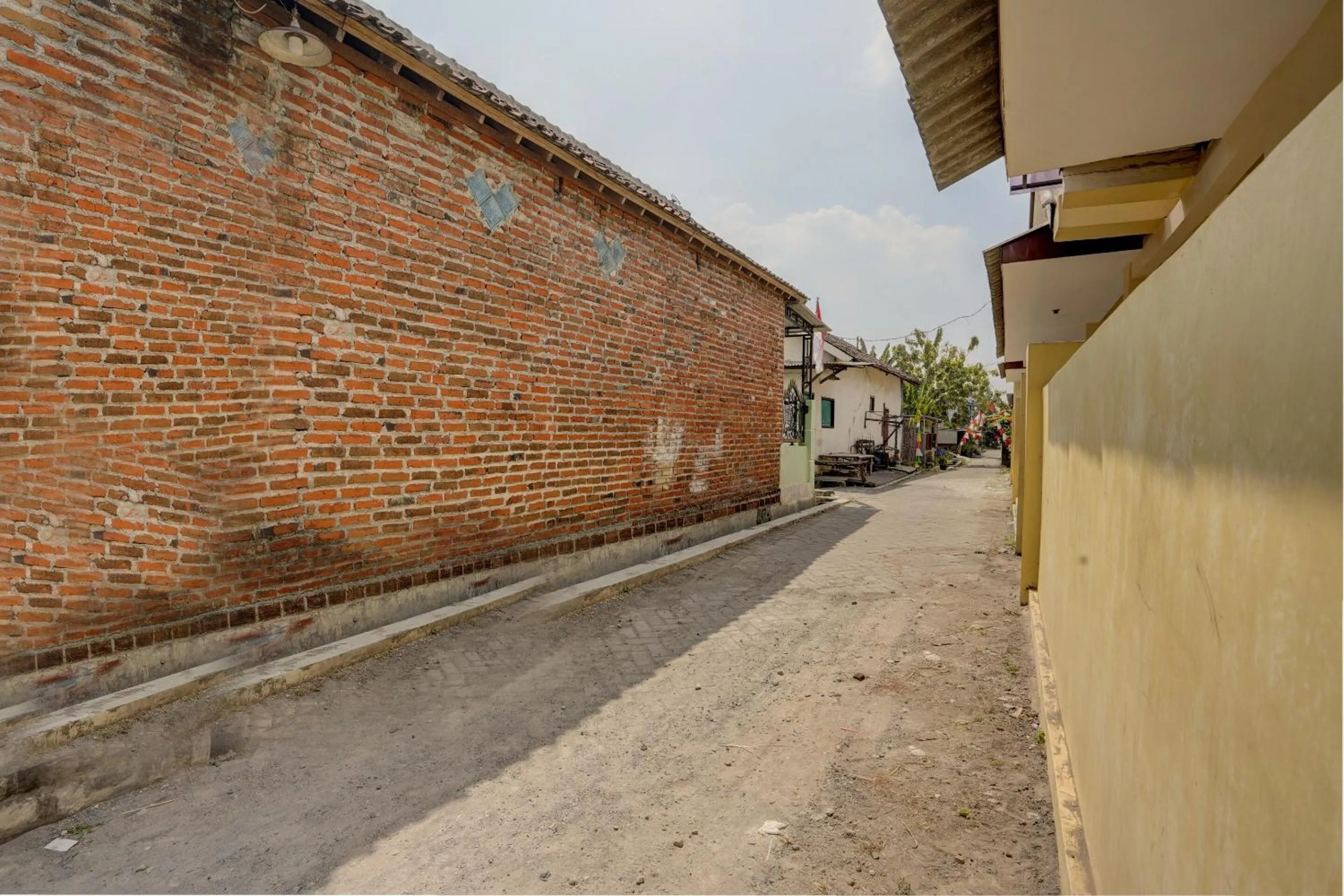 Facade/entrance in Hotel O Sunyoto Homestay Syariah
