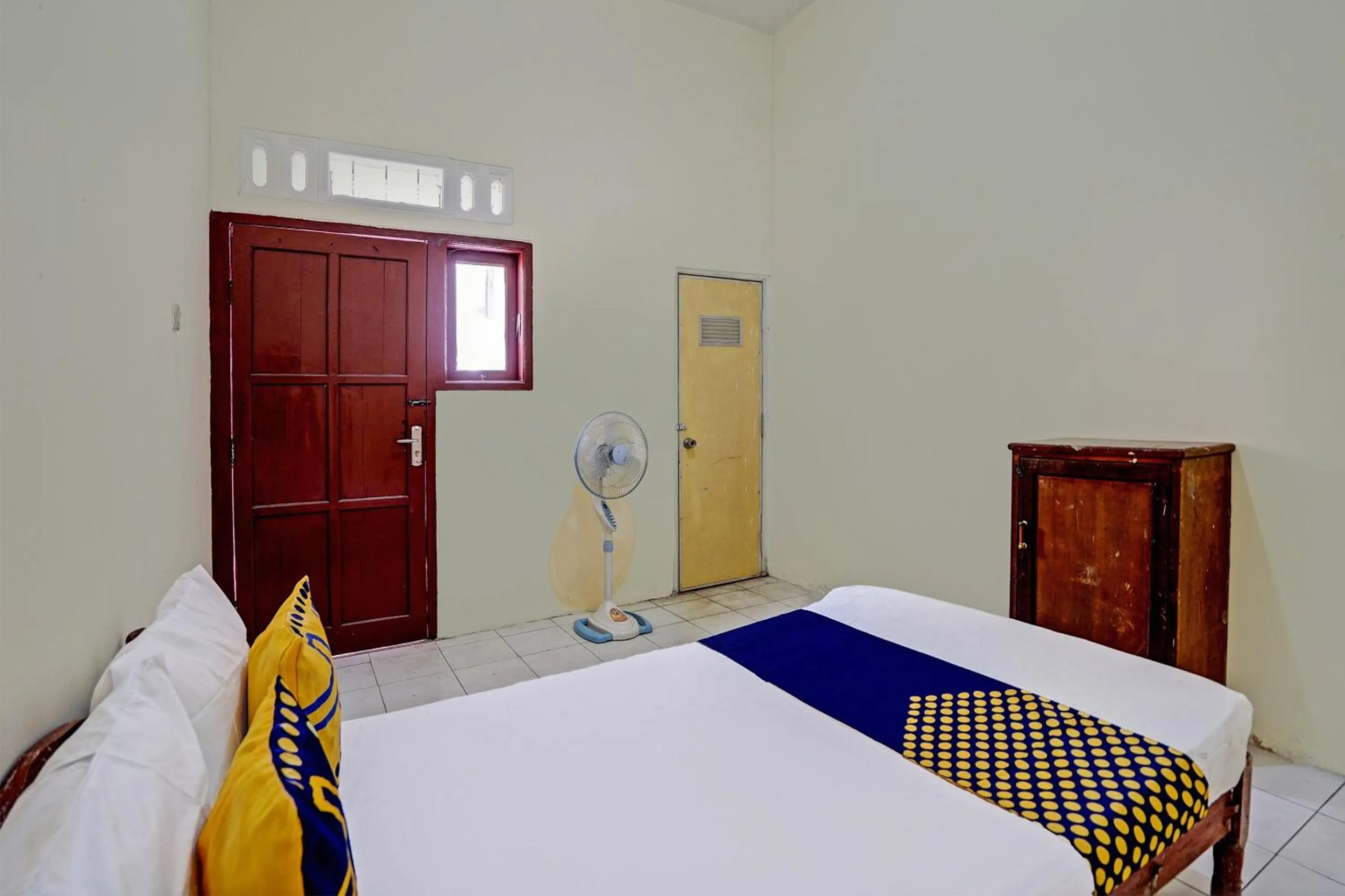 Bedroom, Bed in Hotel O Sunyoto Homestay Syariah
