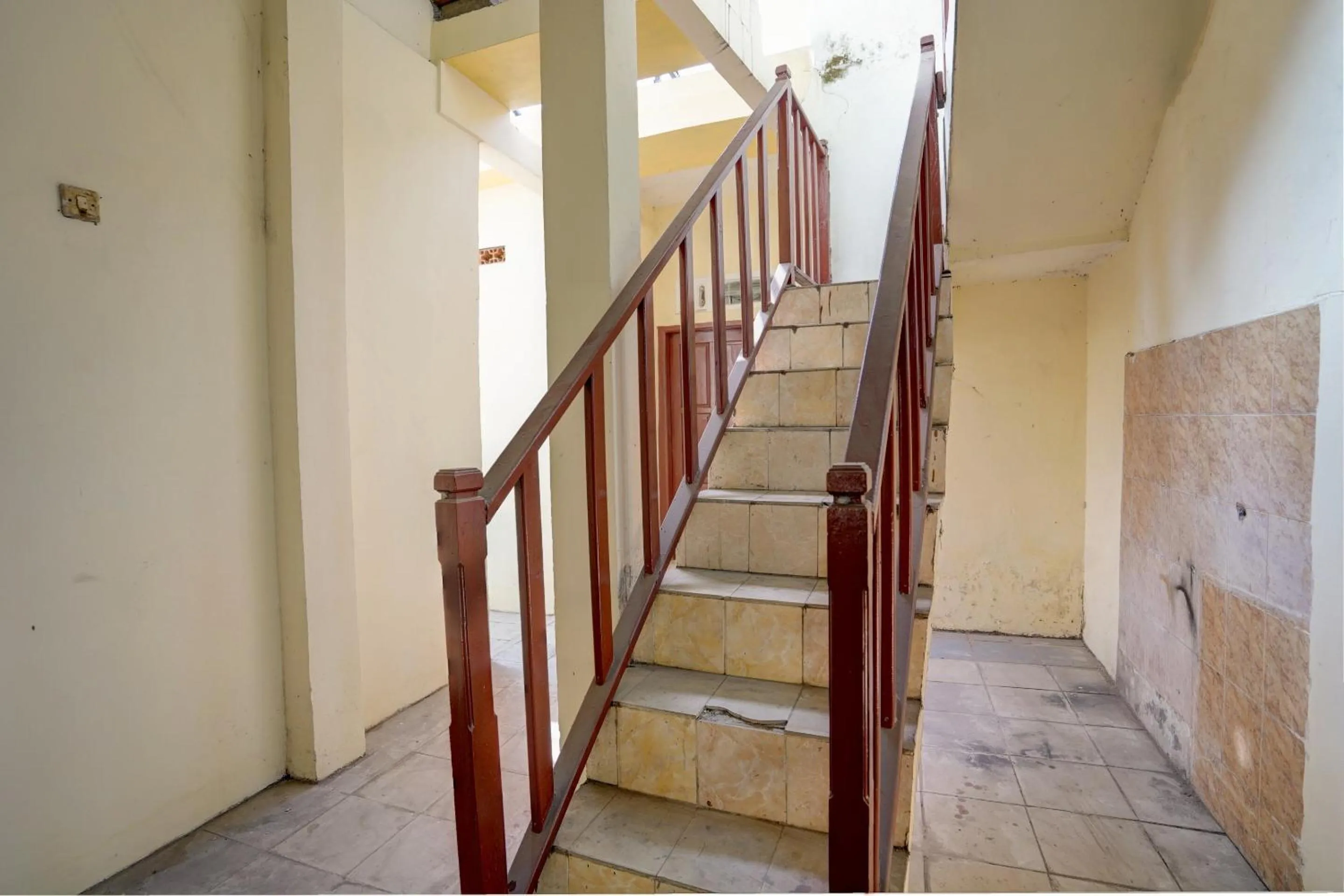 Lobby or reception in Hotel O Sunyoto Homestay Syariah