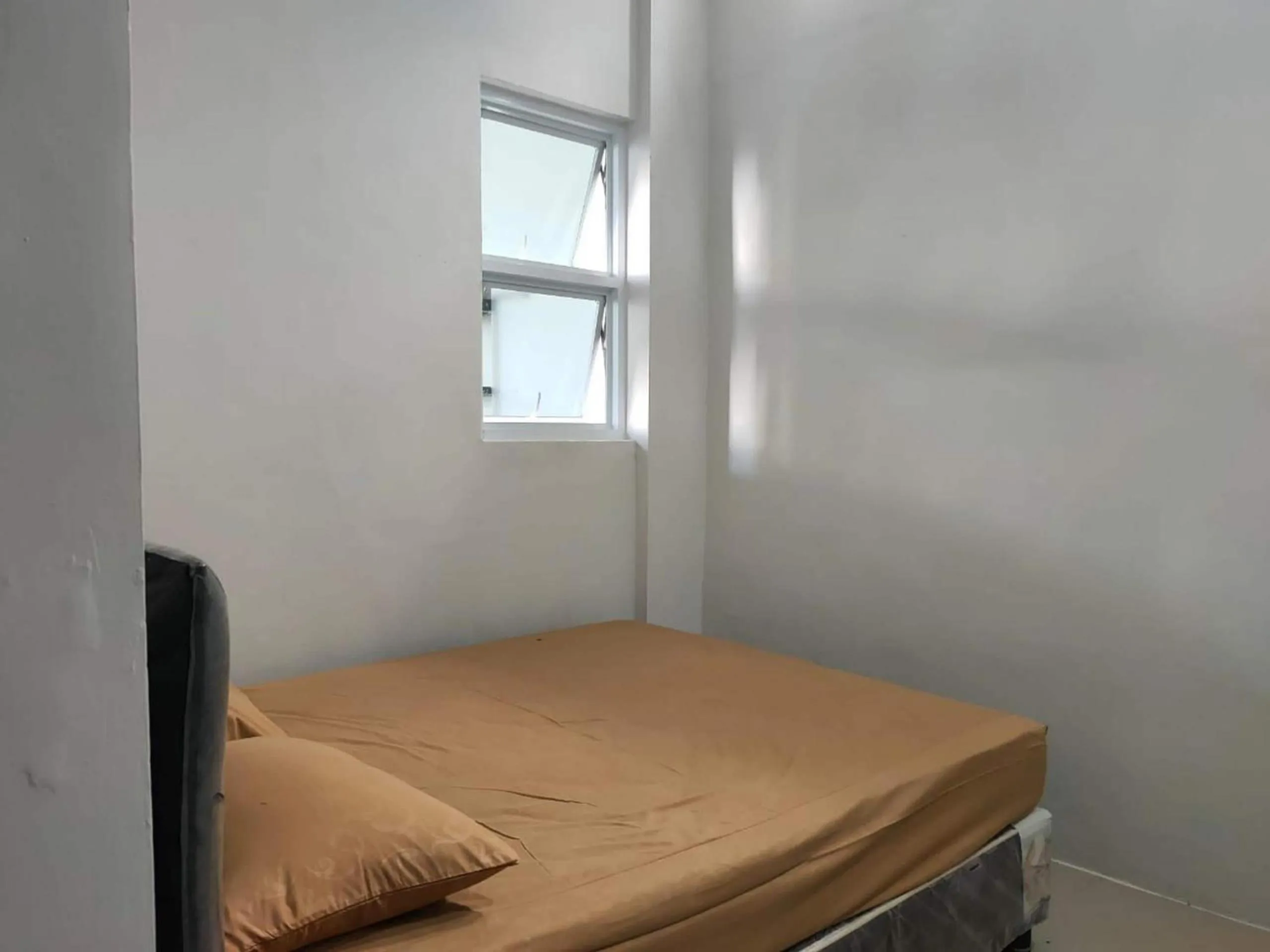 Bedroom, Bed in Hotel O Kost 3 Kelor Syariah