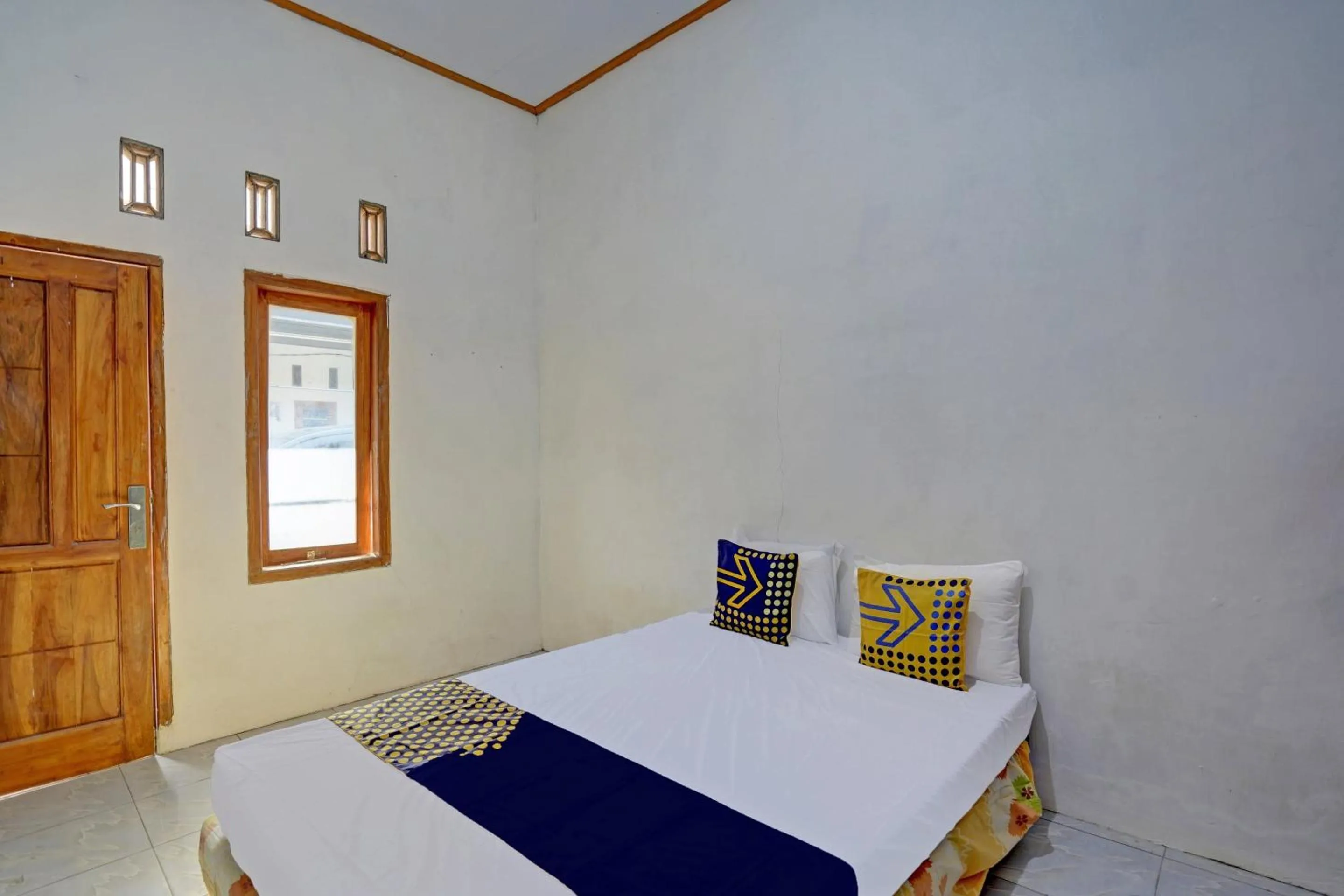 Bedroom, Bed in Hotel O Surya Indah Homestay Syariah