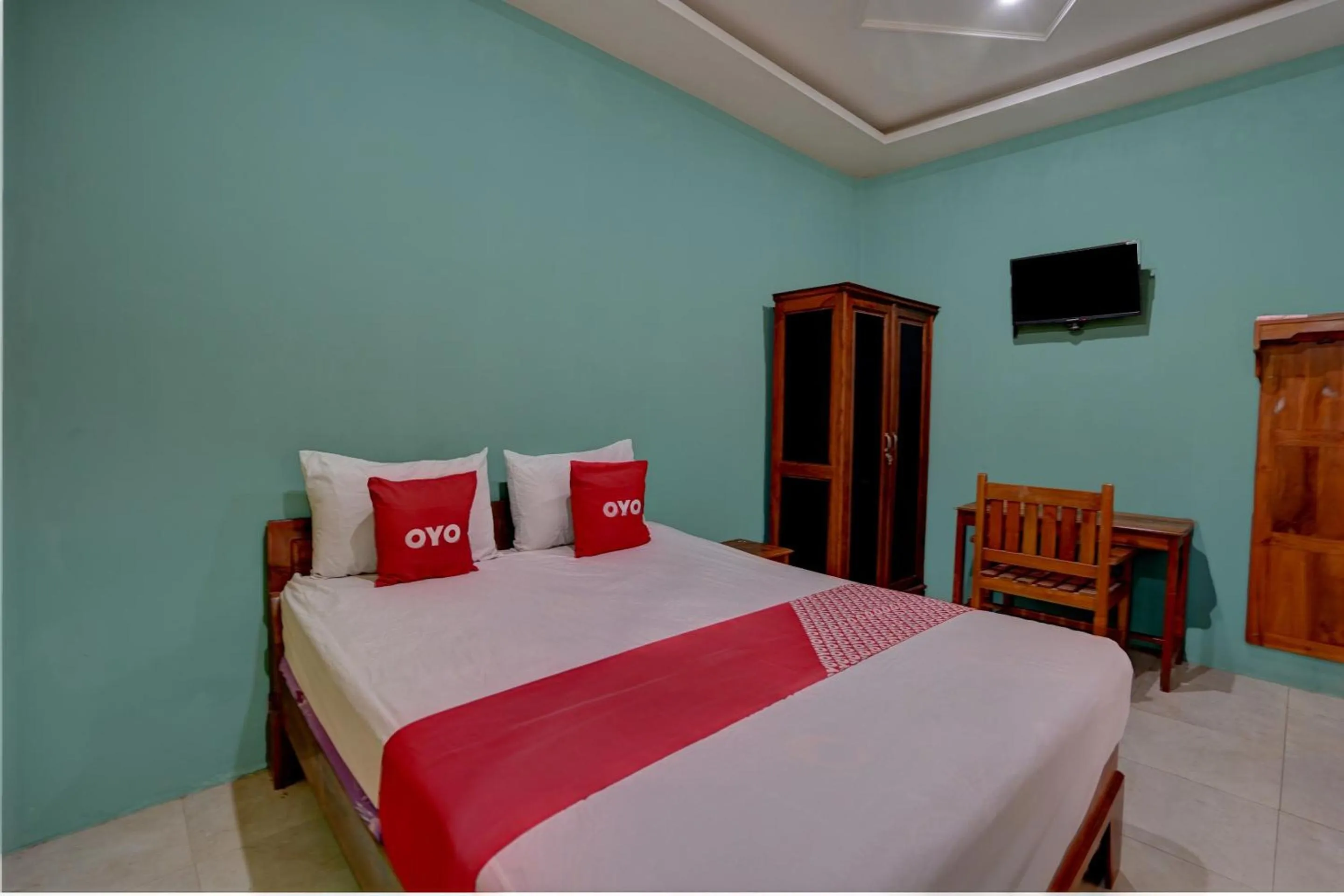 Bedroom, Bed in Hotel O Sahabat Syariah Near Plasa Telkom Bawean