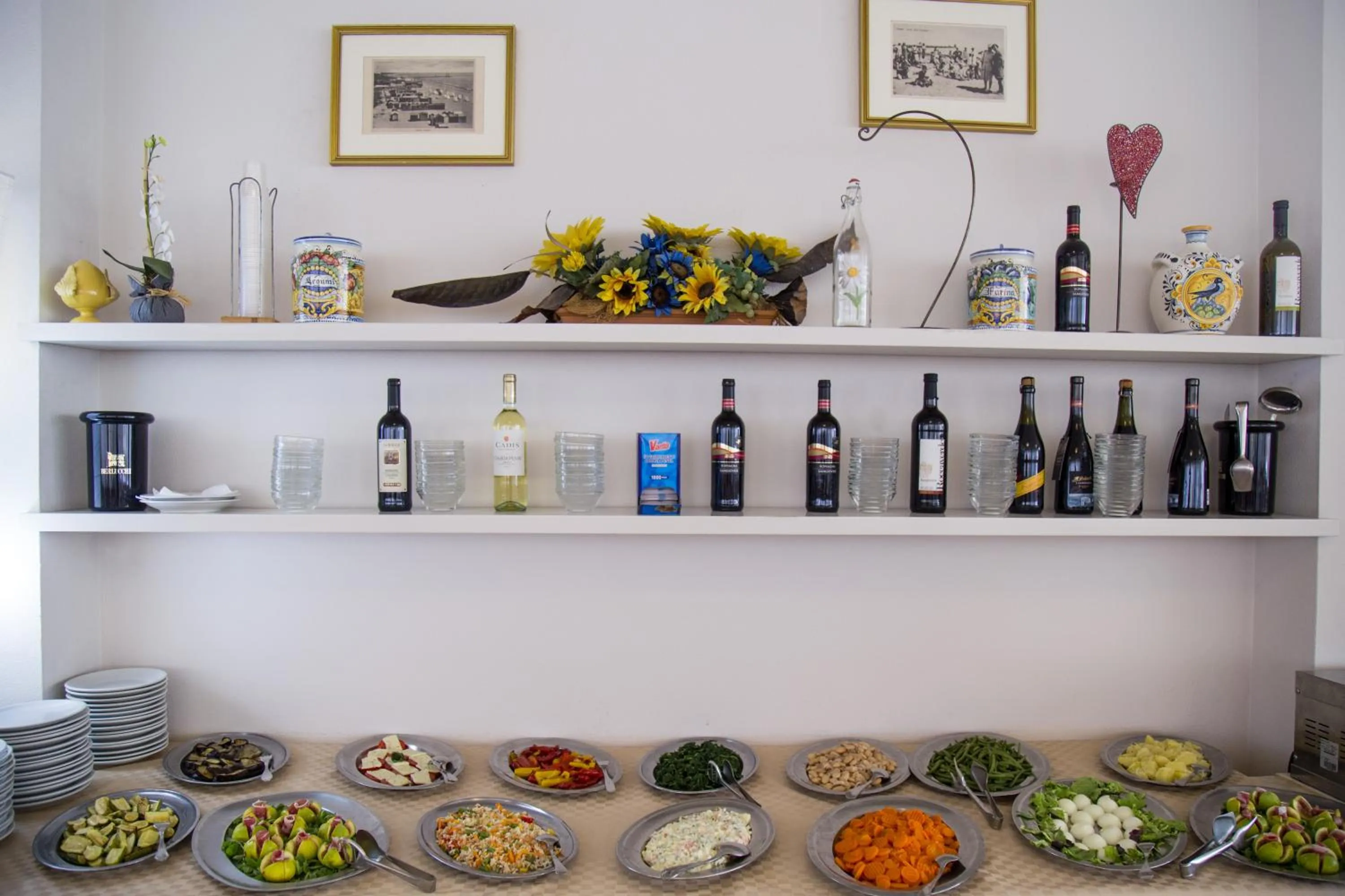 Restaurant/places to eat in Hotel New York