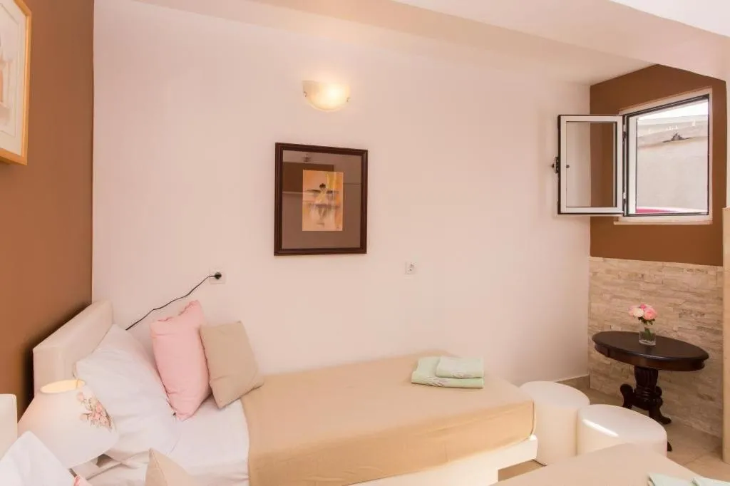 Twin Room in Guest House Ćuk
