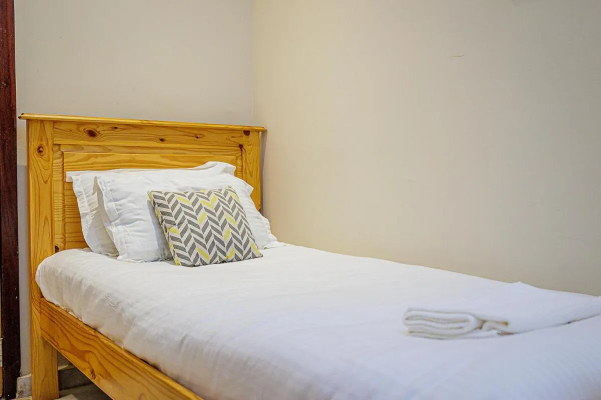 Bed in Ocean Villa Heights