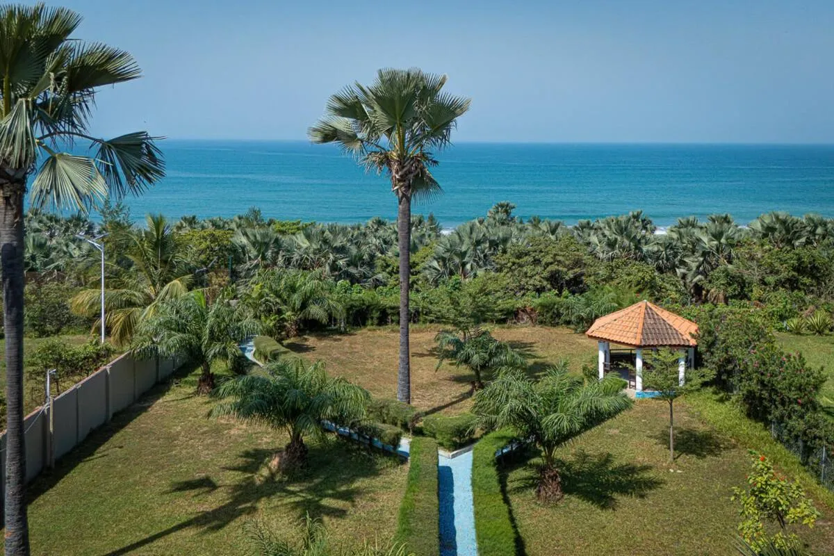 Natural landscape in Ocean Villa Heights