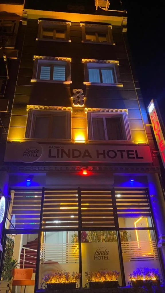 Property building in Kadıköy Linda Hotel