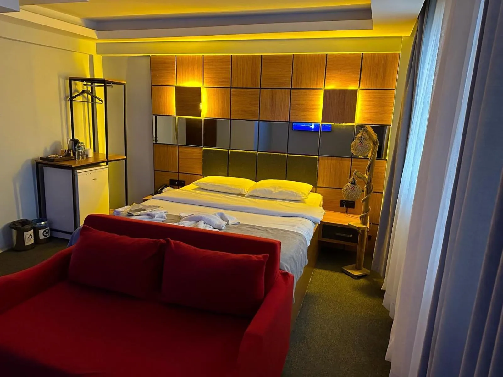 Bed in Kadıköy Linda Hotel