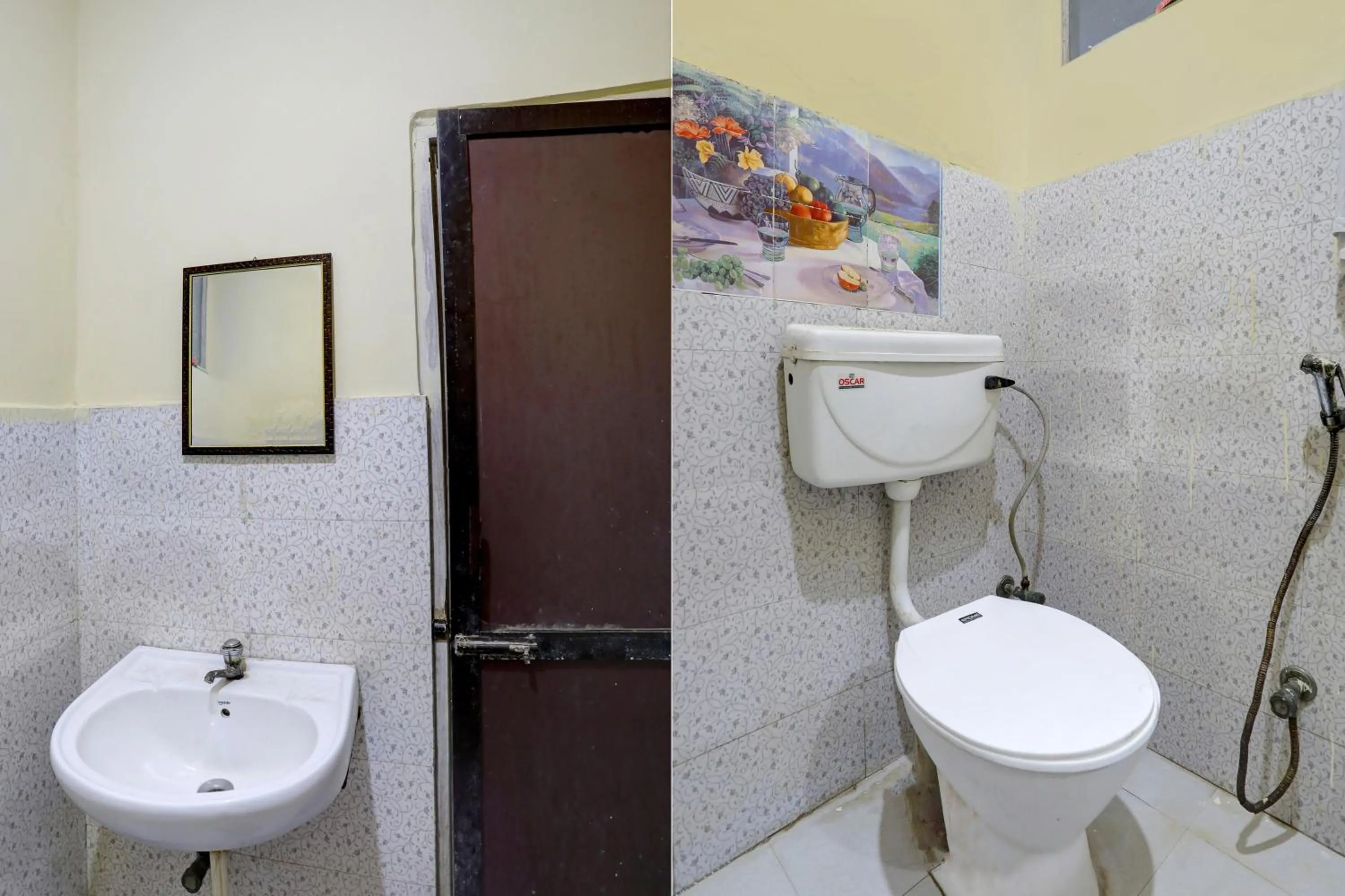 Bathroom in Hotel O Wamson Alpha Co living Stays