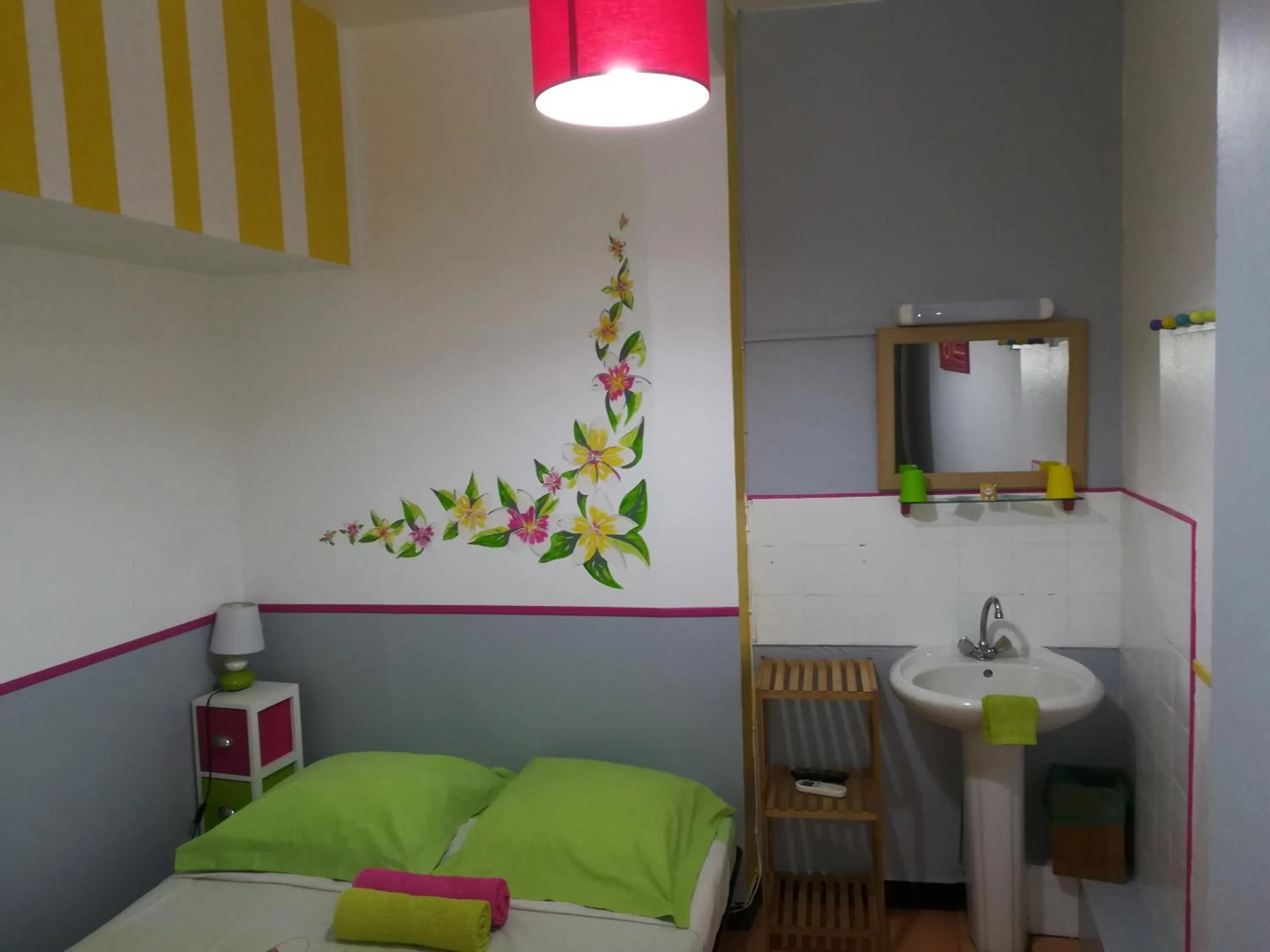 Decorative detail, Bed in Hotel De la Plage