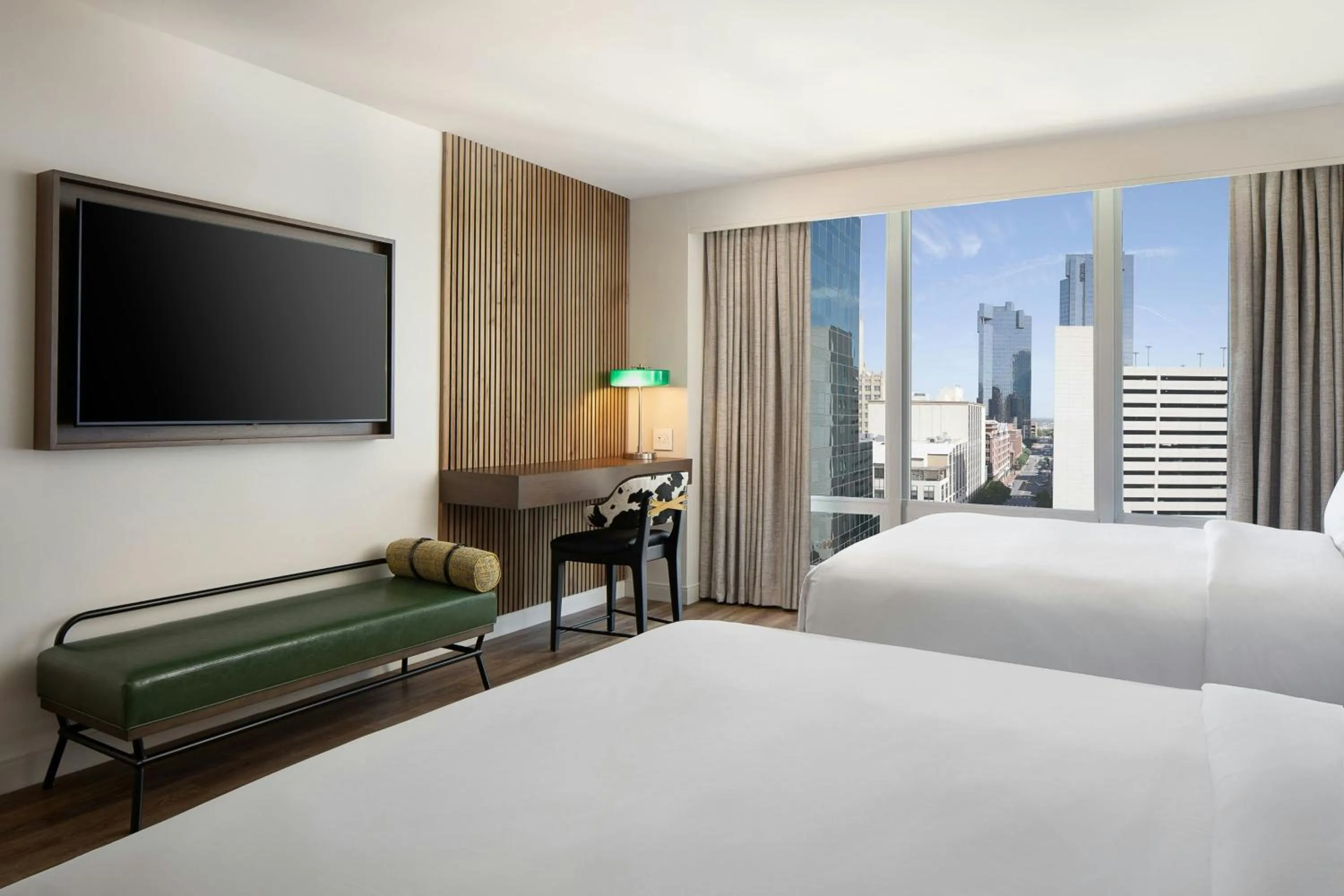 Photo of the whole room, Bed in Le Meridien Fort Worth Downtown