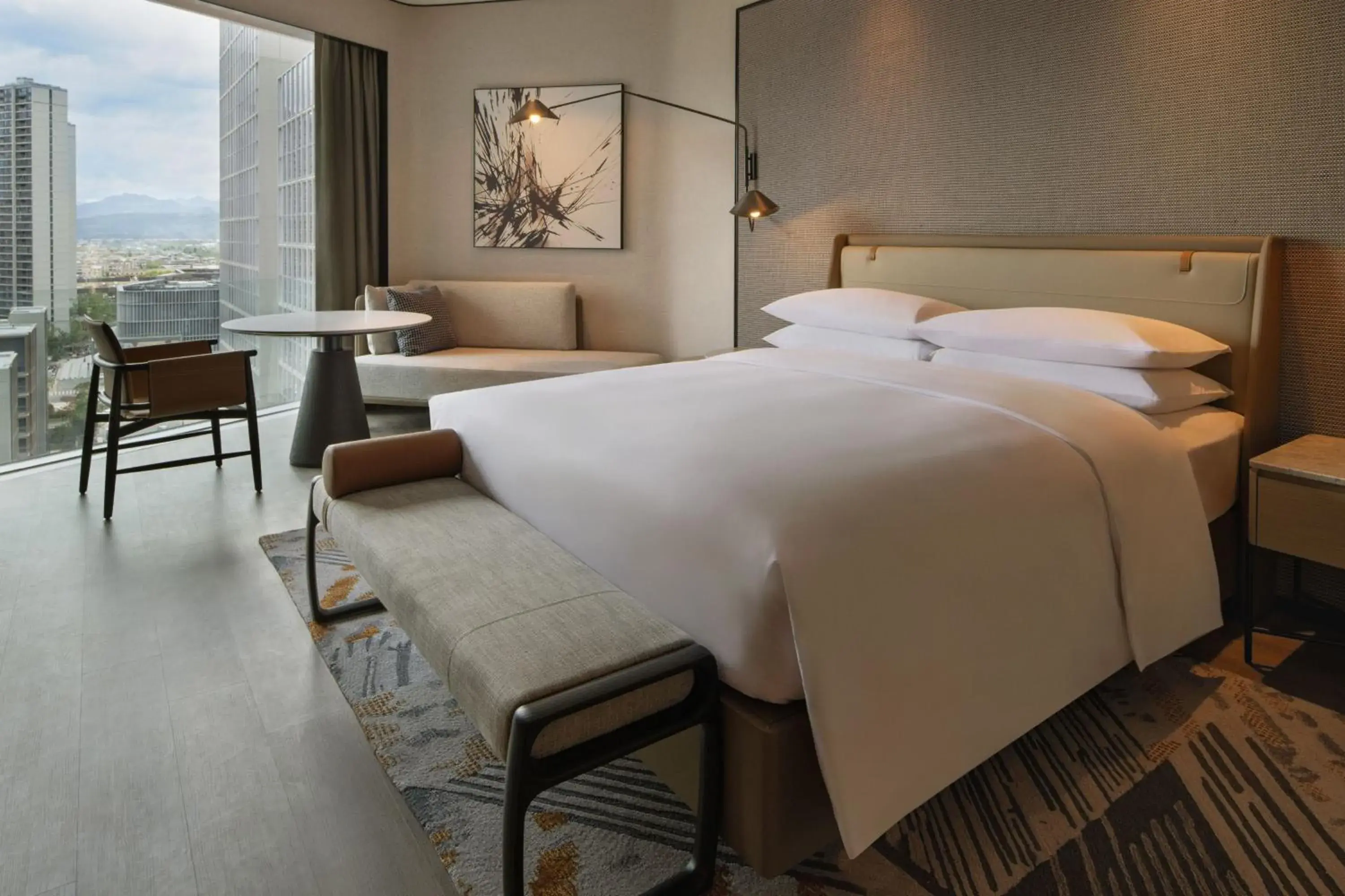 Deluxe King Room with City View in Sheraton Taizhou Deluxe King Room with City View in Sheraton Taizhou