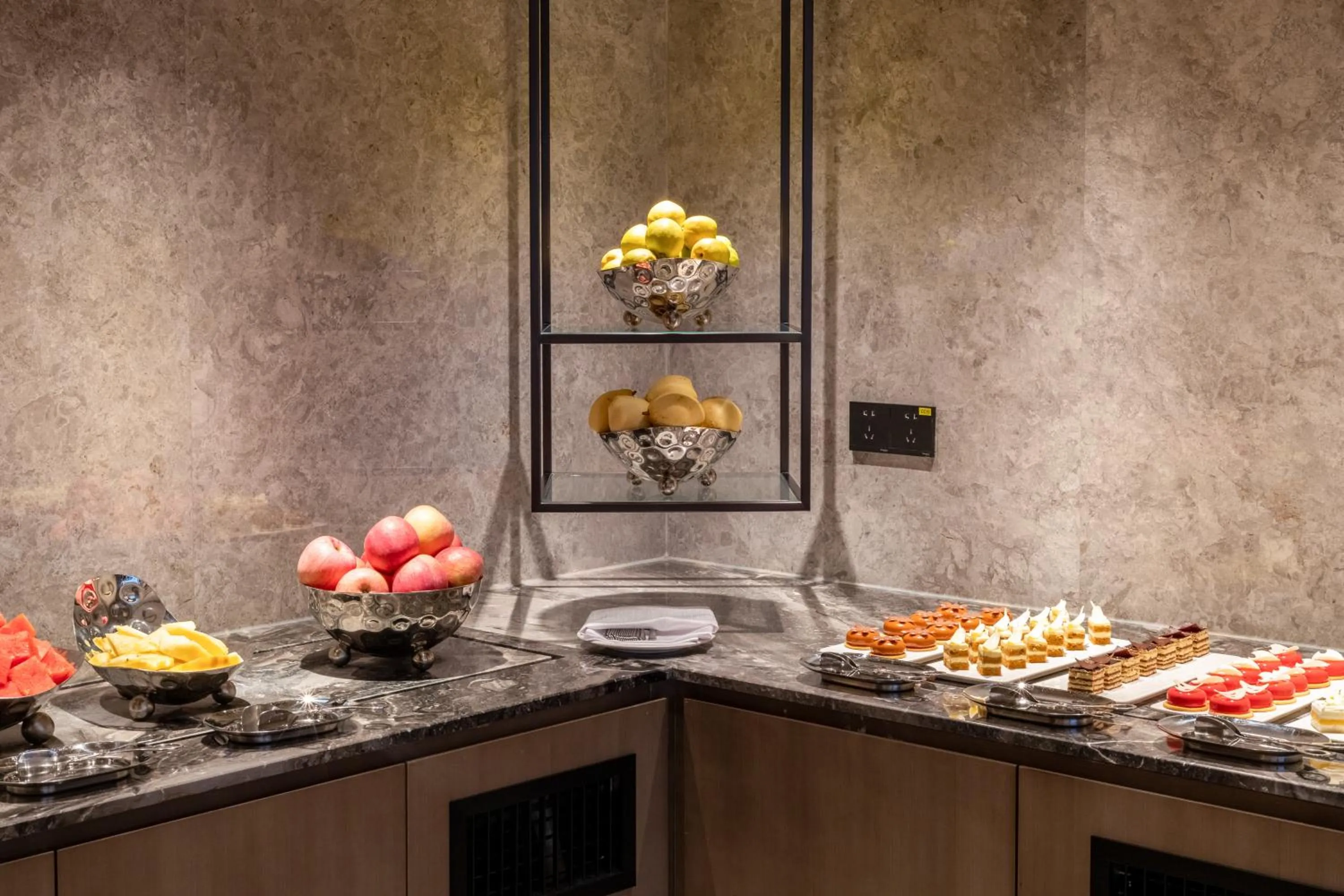 Food and drinks in Zhuhai Marriott Hotel Jinwan