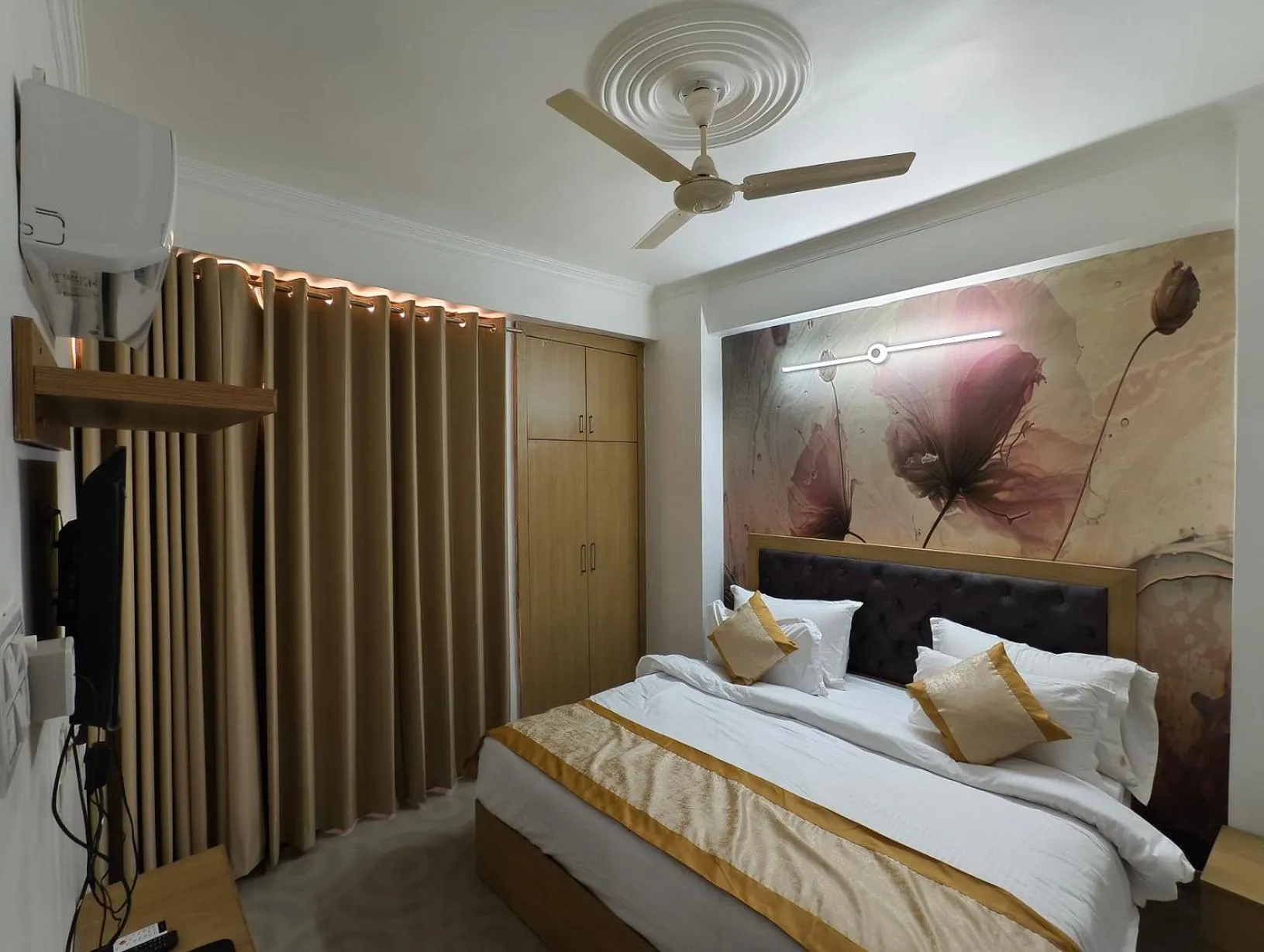 Bedroom, Bed in The Grand ND Resort- Kanha Tulsi Heights Behind Prem Mandir