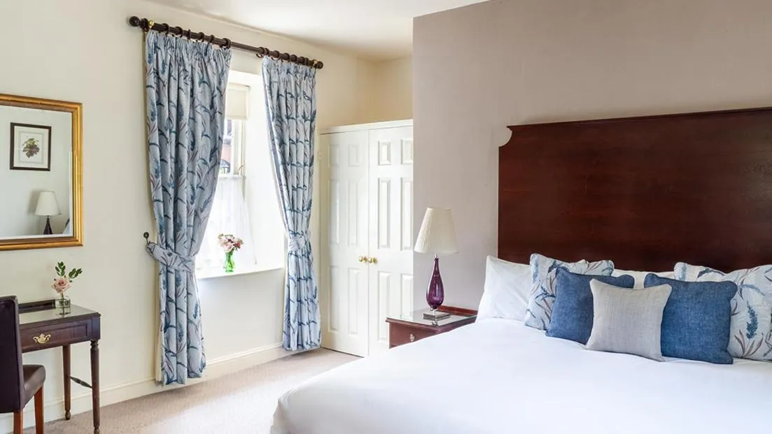 Bedroom, Bed in Chilston Park Hotel
