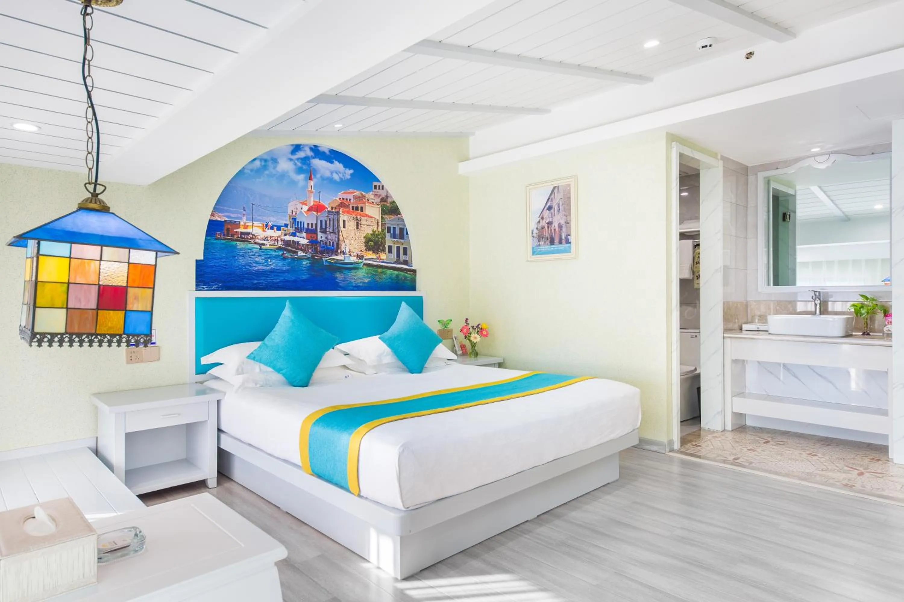 Bed in Yiwu Defeng Hotel