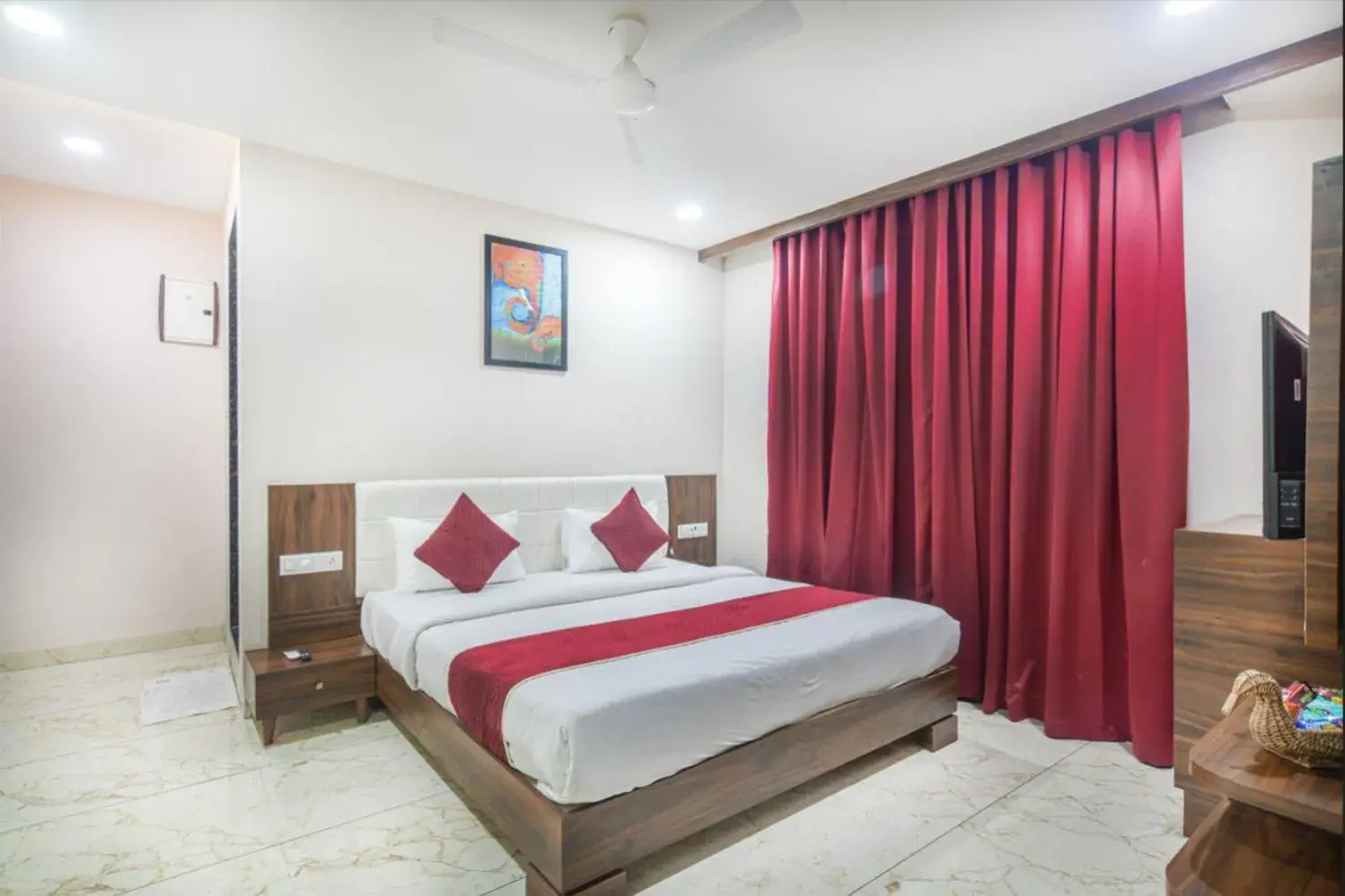 Deluxe Room in The Grand Tara Deluxe Room in The Grand Tara