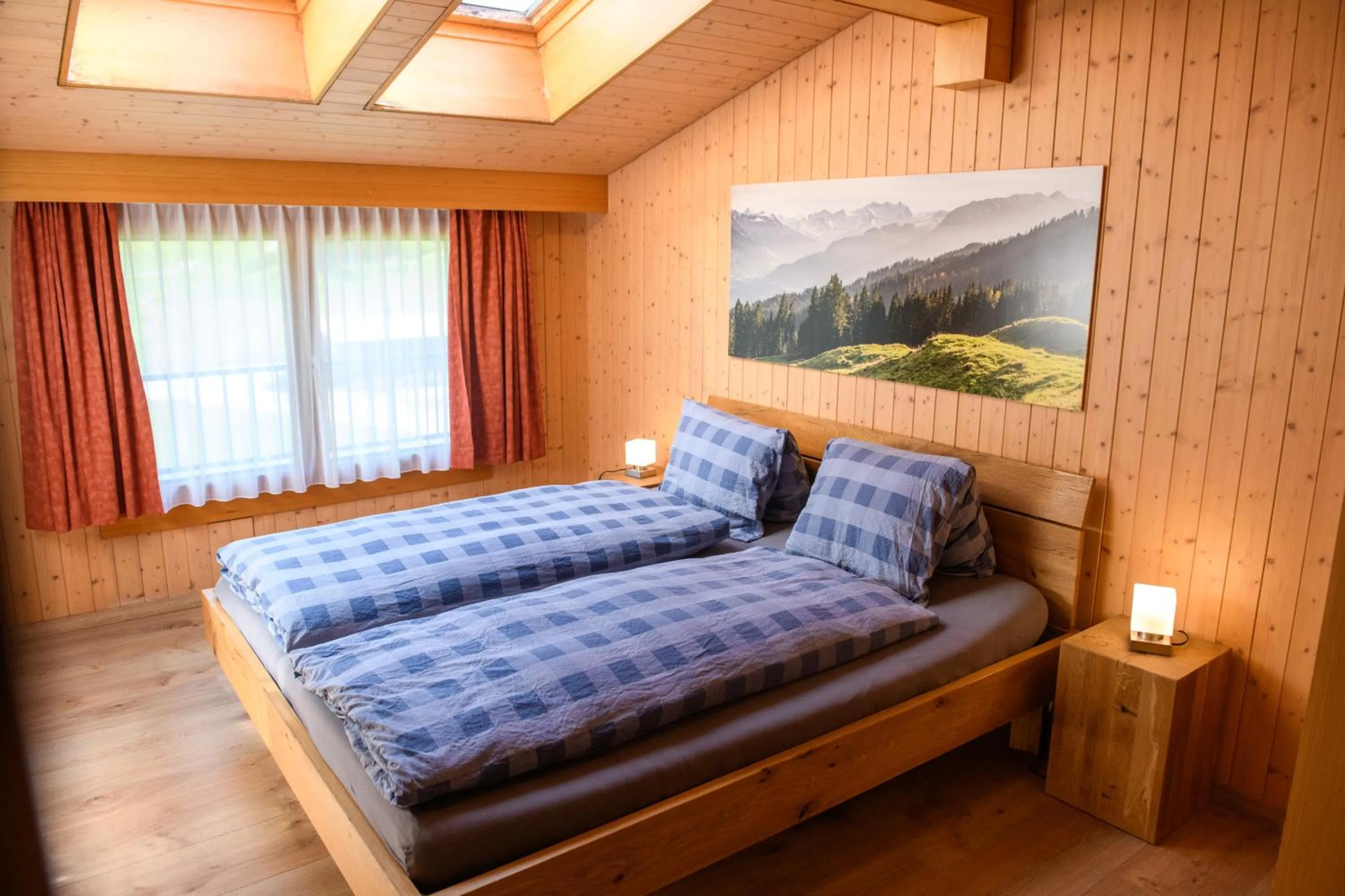 Photo of the whole room, Bed in Berghotel Distelboden