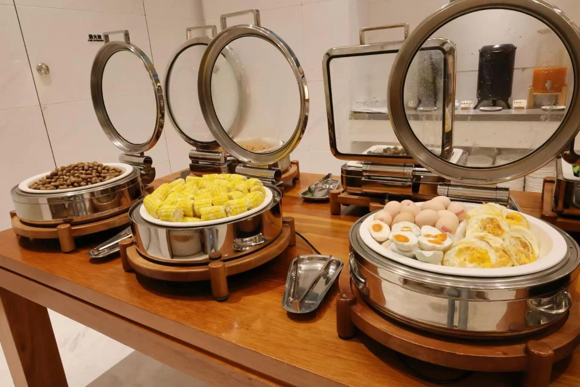 Food in Wutong Hotel Apartment Bao'an Center