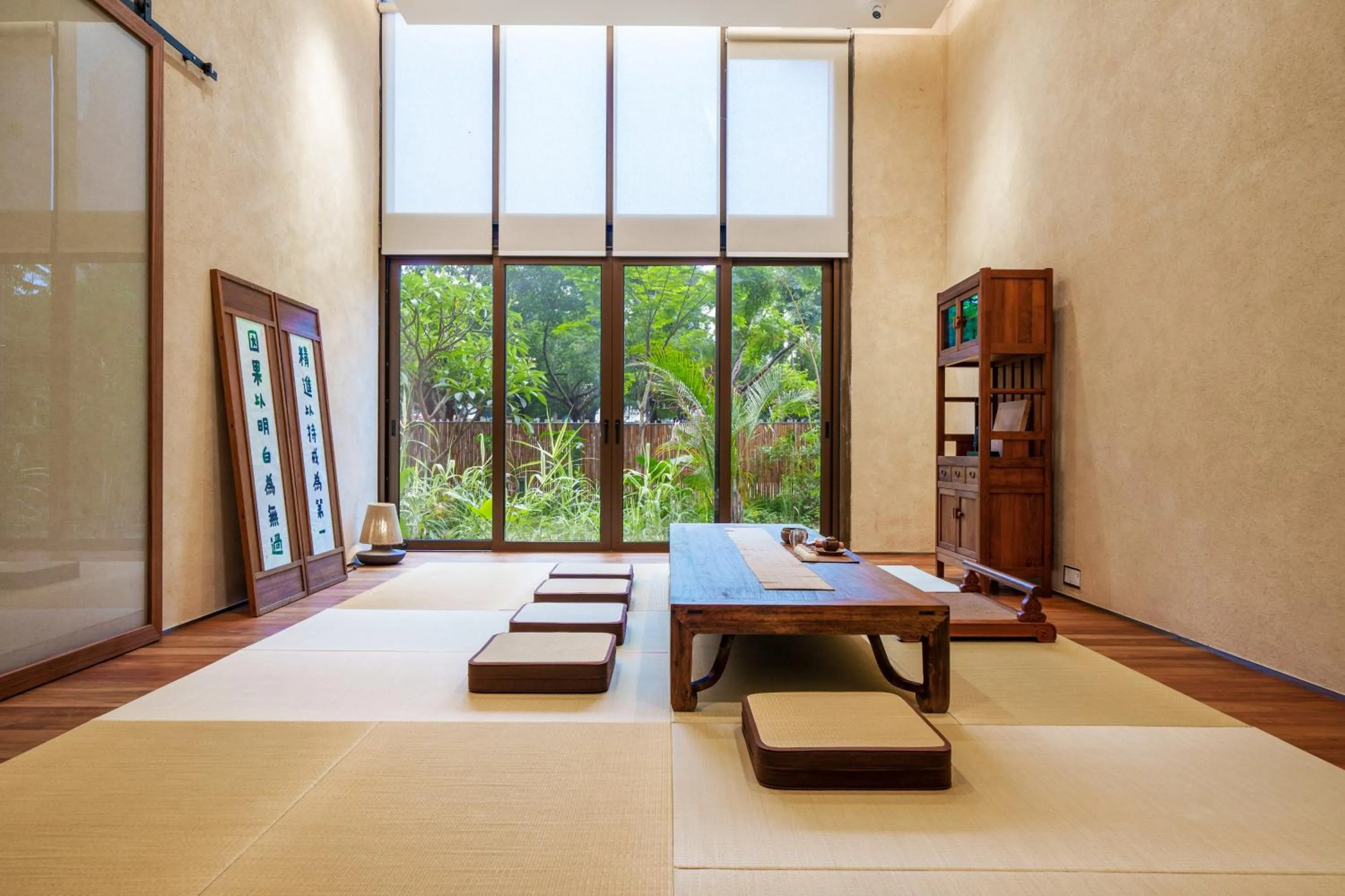 Meeting/conference room in Wutong Hotel Apartment Bao'an Center