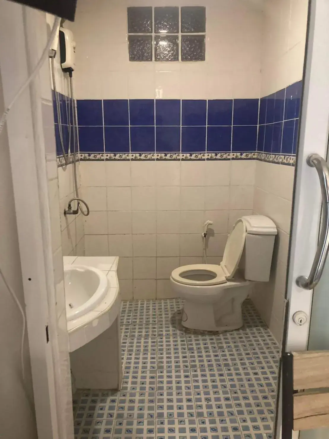 Budget Double Room in The Sports Lounge Budget Double Room in The Sports Lounge