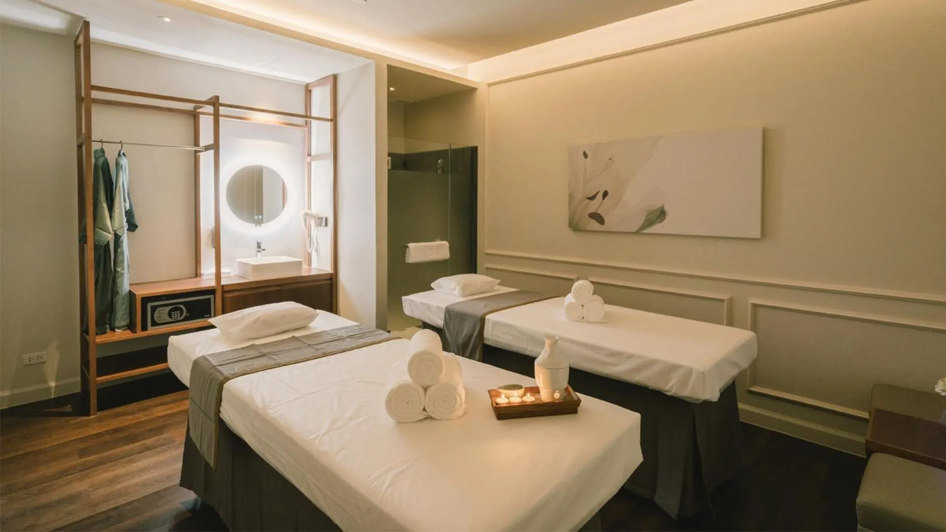 Massage, Bed in Grande Centre Point Surawong Bangkok