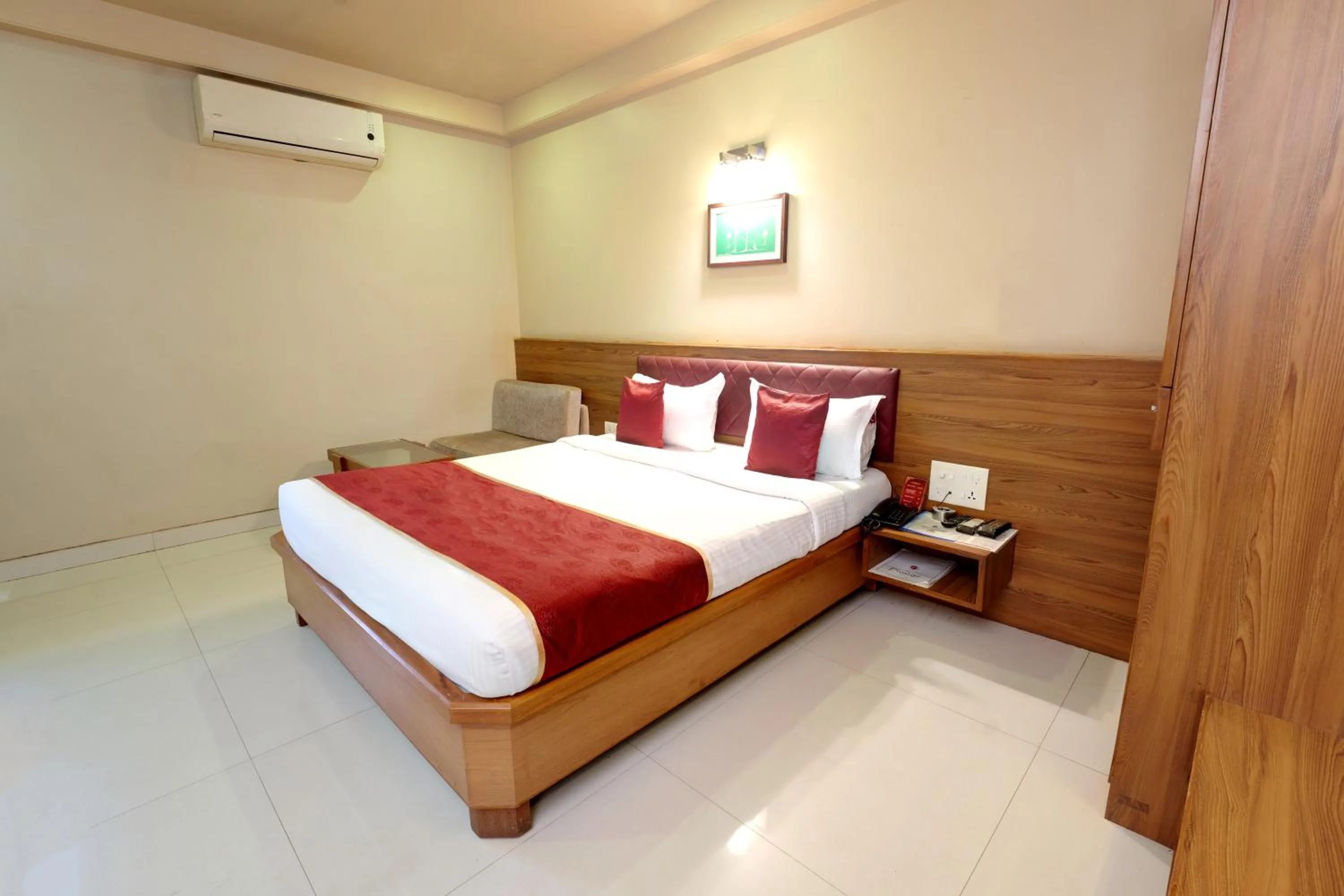 Photo of the whole room, Bed in Hotel Prestige, Mangalore