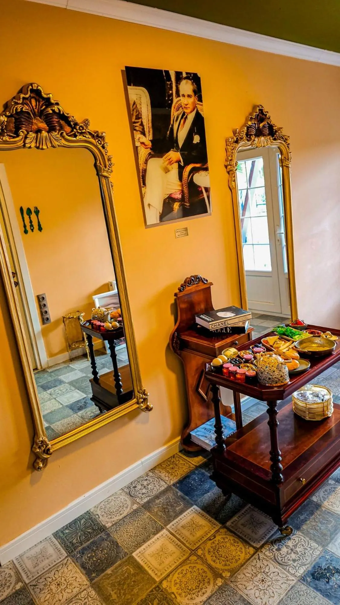 Lobby or reception, Bed in Portofino Urla Boutique Hotel