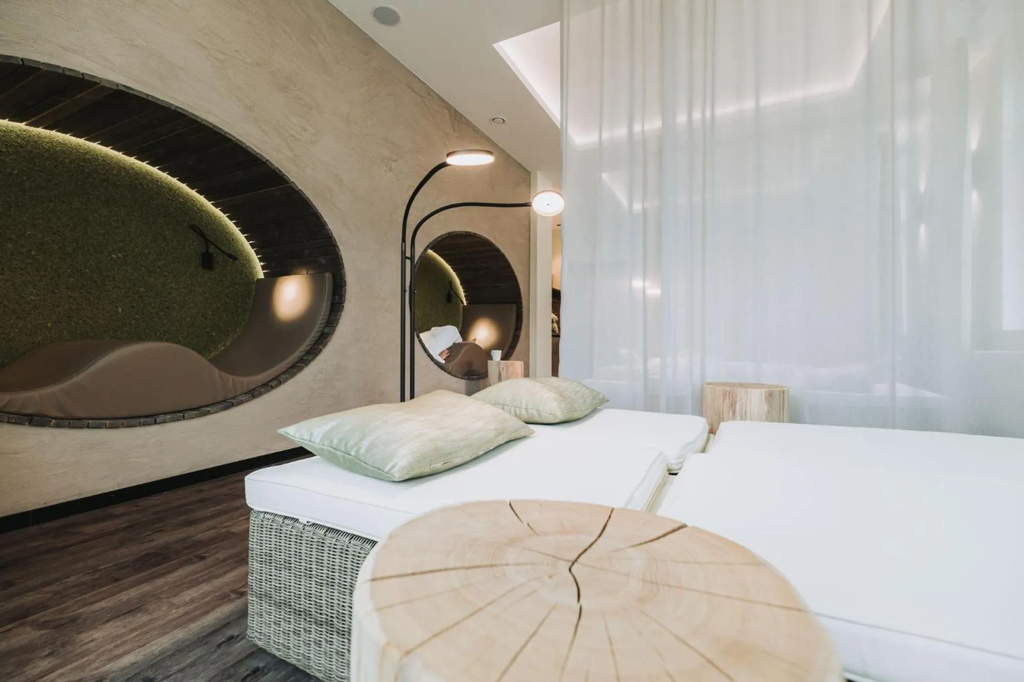 Spa and wellness centre/facilities, Bed in Hotel & Spa Suiten FreiWerk