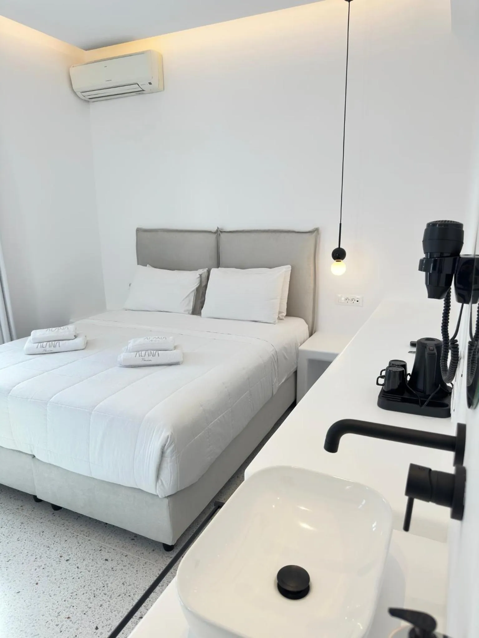 Bed in Alana Mykonos