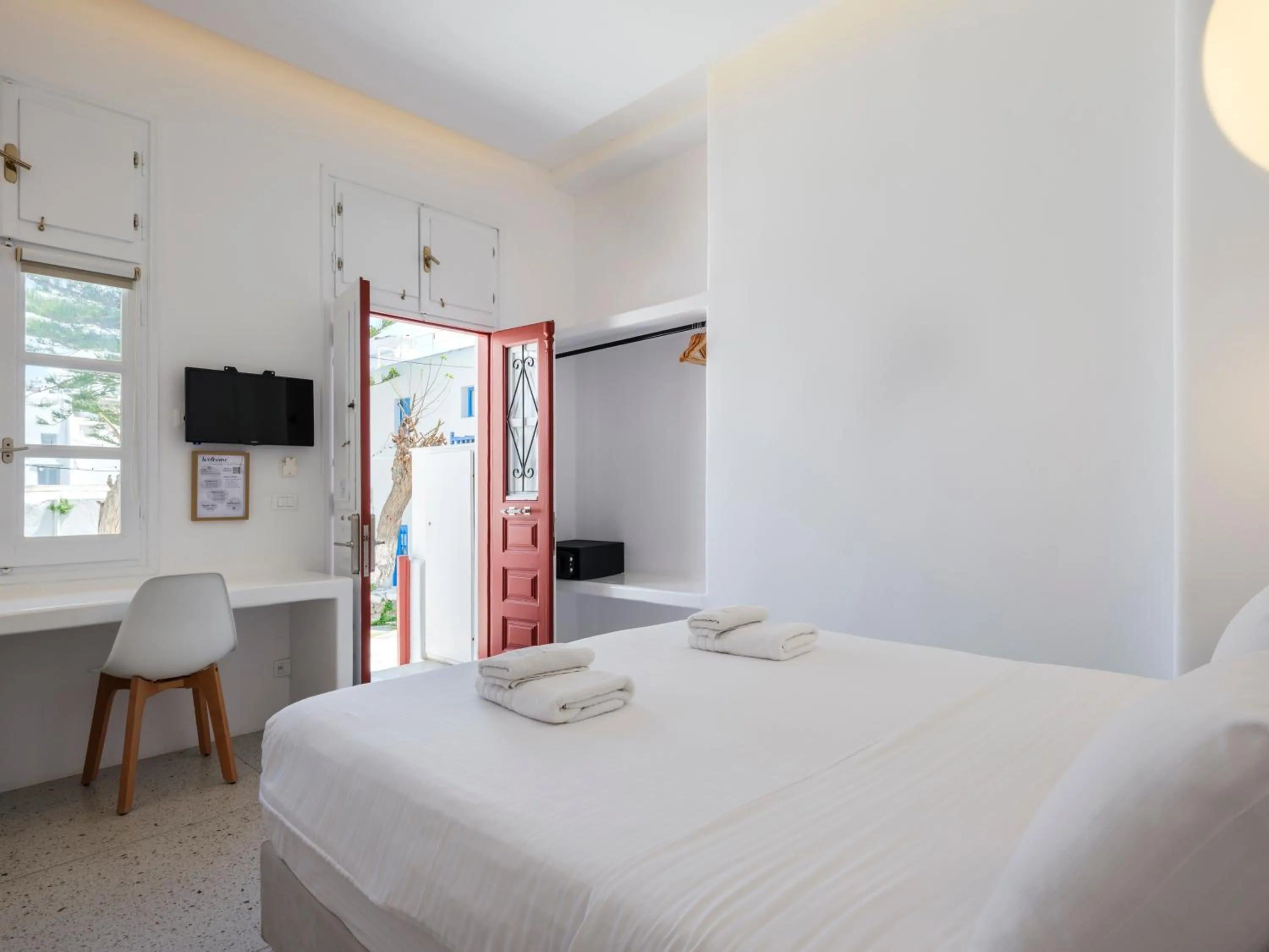 Bed in Alana Mykonos