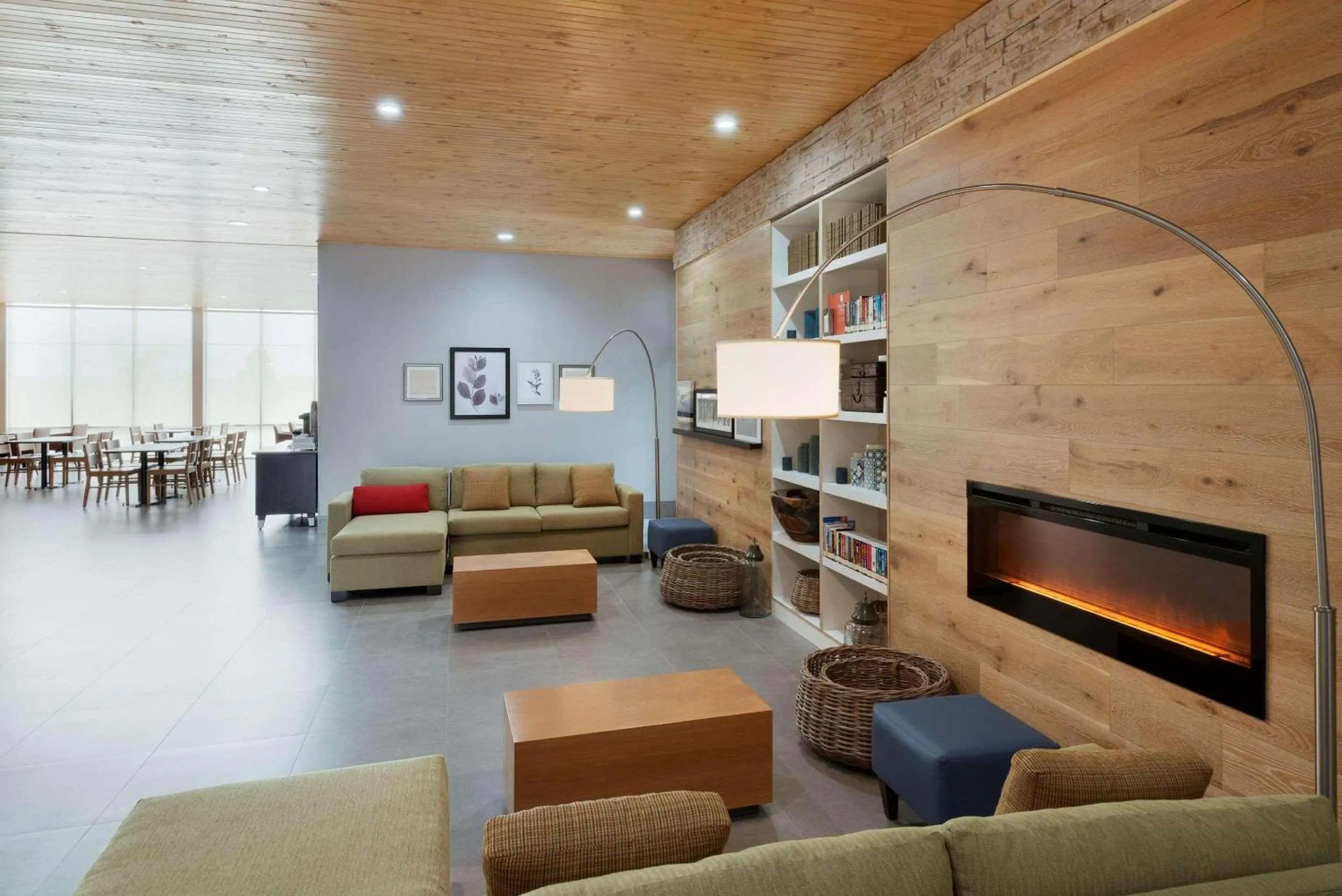 Lobby or reception in Country Inn & Suites by Radisson, Katy Houston West , TX