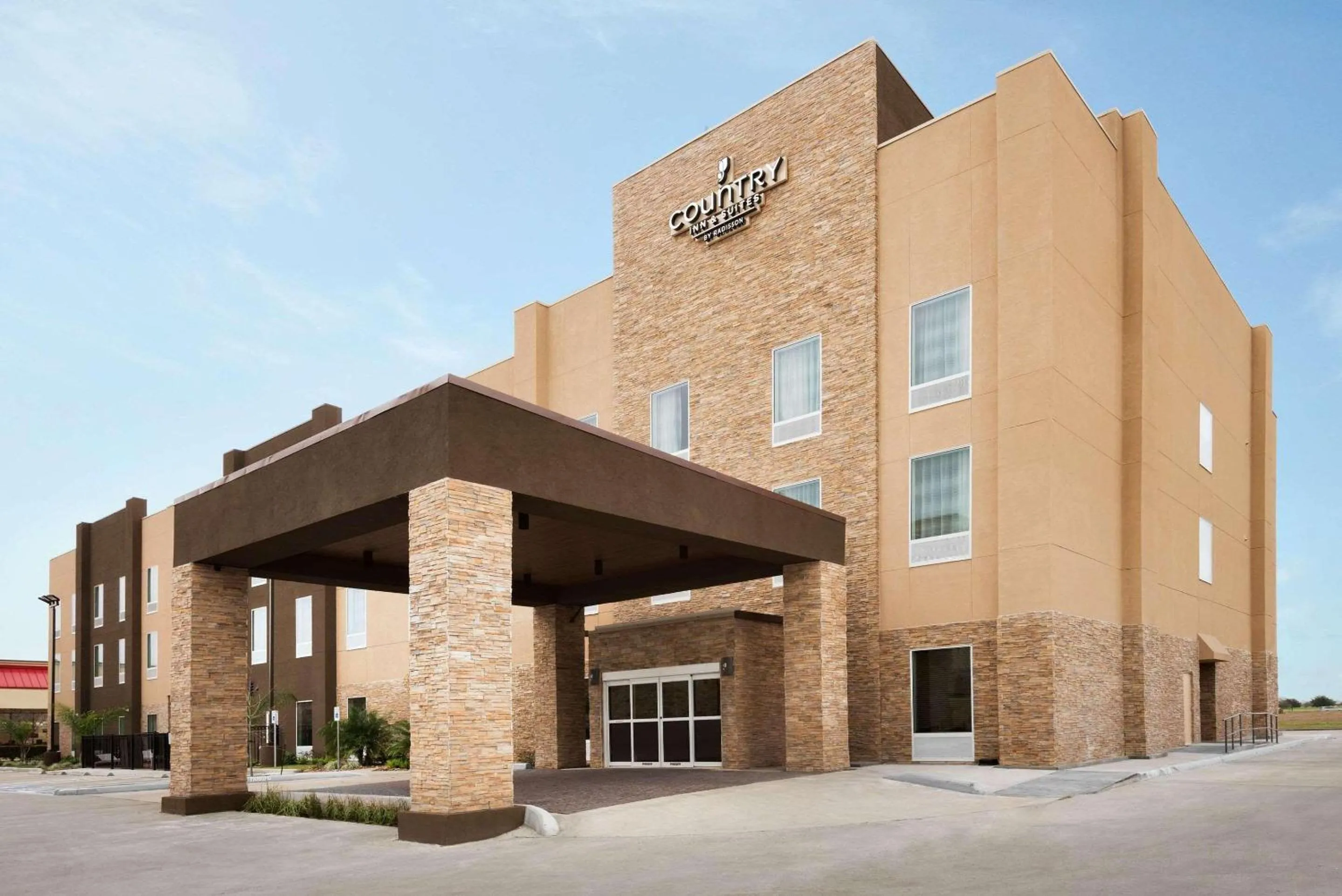 Property building in Country Inn & Suites by Radisson, Katy Houston West , TX