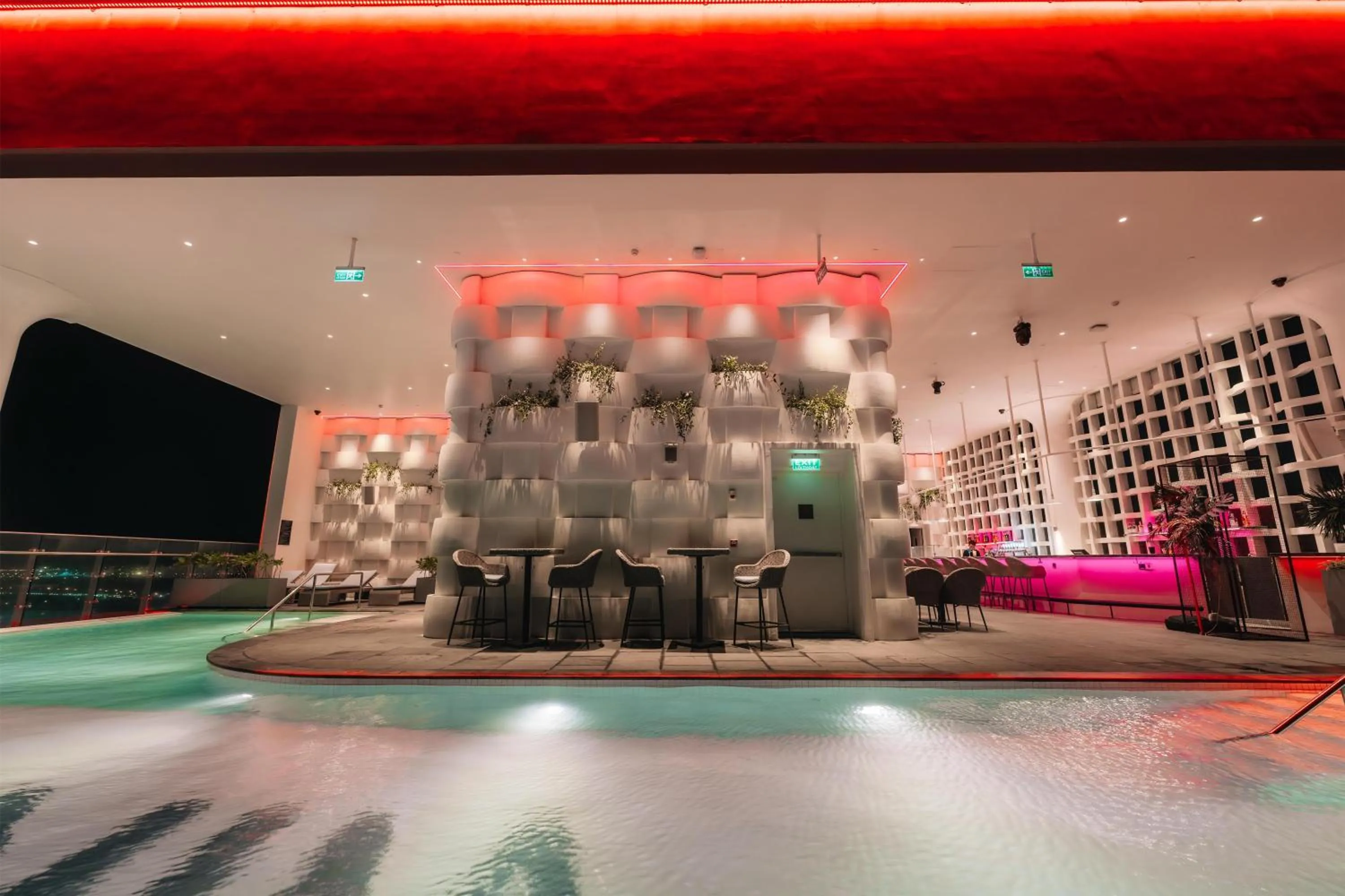 Lounge or bar in Wink Tuy Hoa Beach, Unscripted by Hyatt - 24 Hours stay