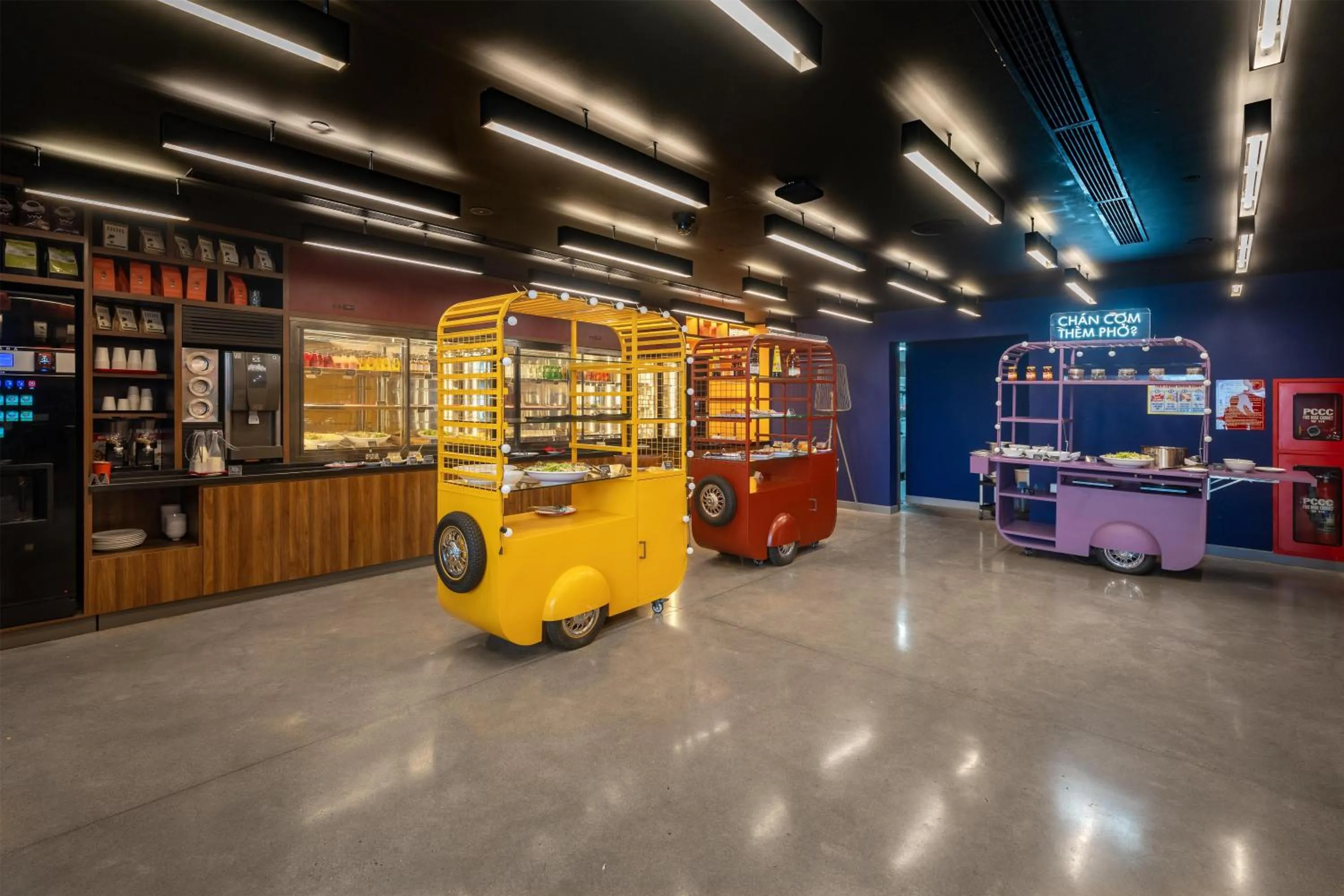 Restaurant/places to eat in Wink Tuy Hoa Beach, Unscripted by Hyatt - 24 Hours stay