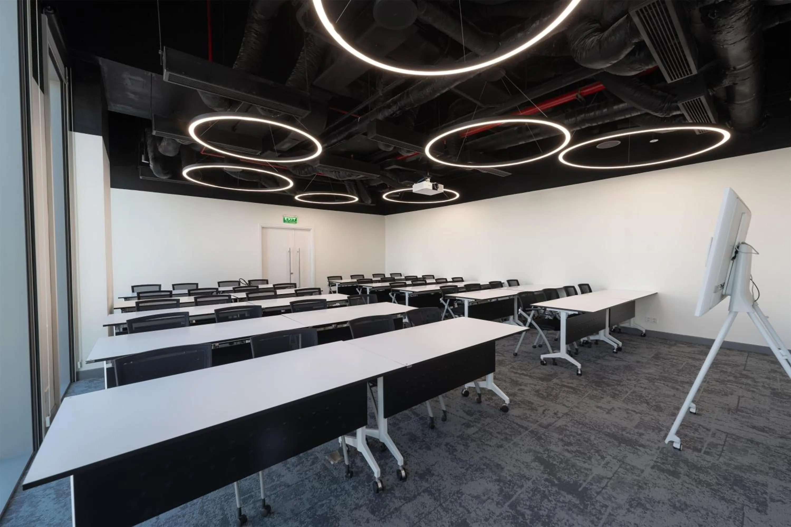 Meeting/conference room in Wink Tuy Hoa Beach, Unscripted by Hyatt - 24 Hours stay