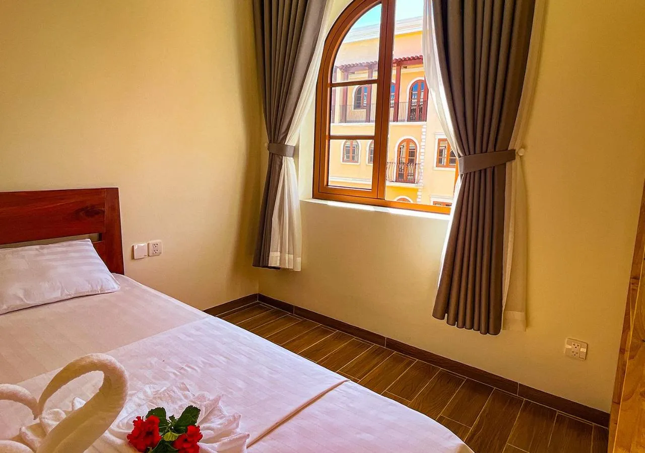 View (from property/room), Bed in Thuận Linh Coffee & Homestay